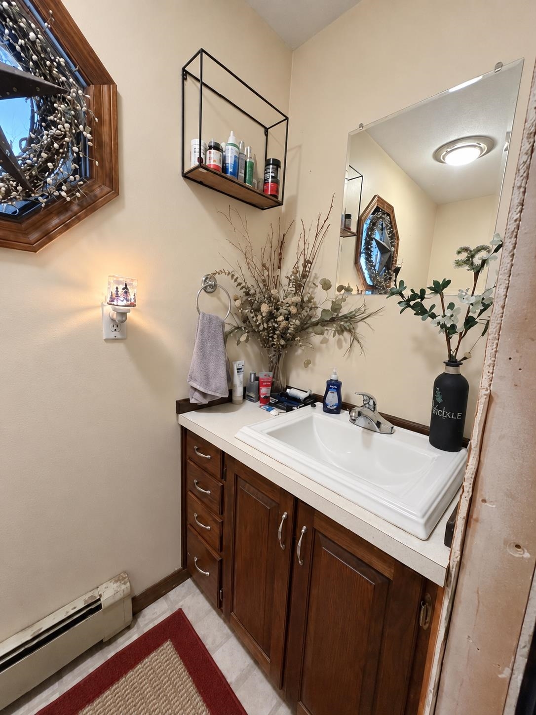 76 Wood Street Property Photo 14