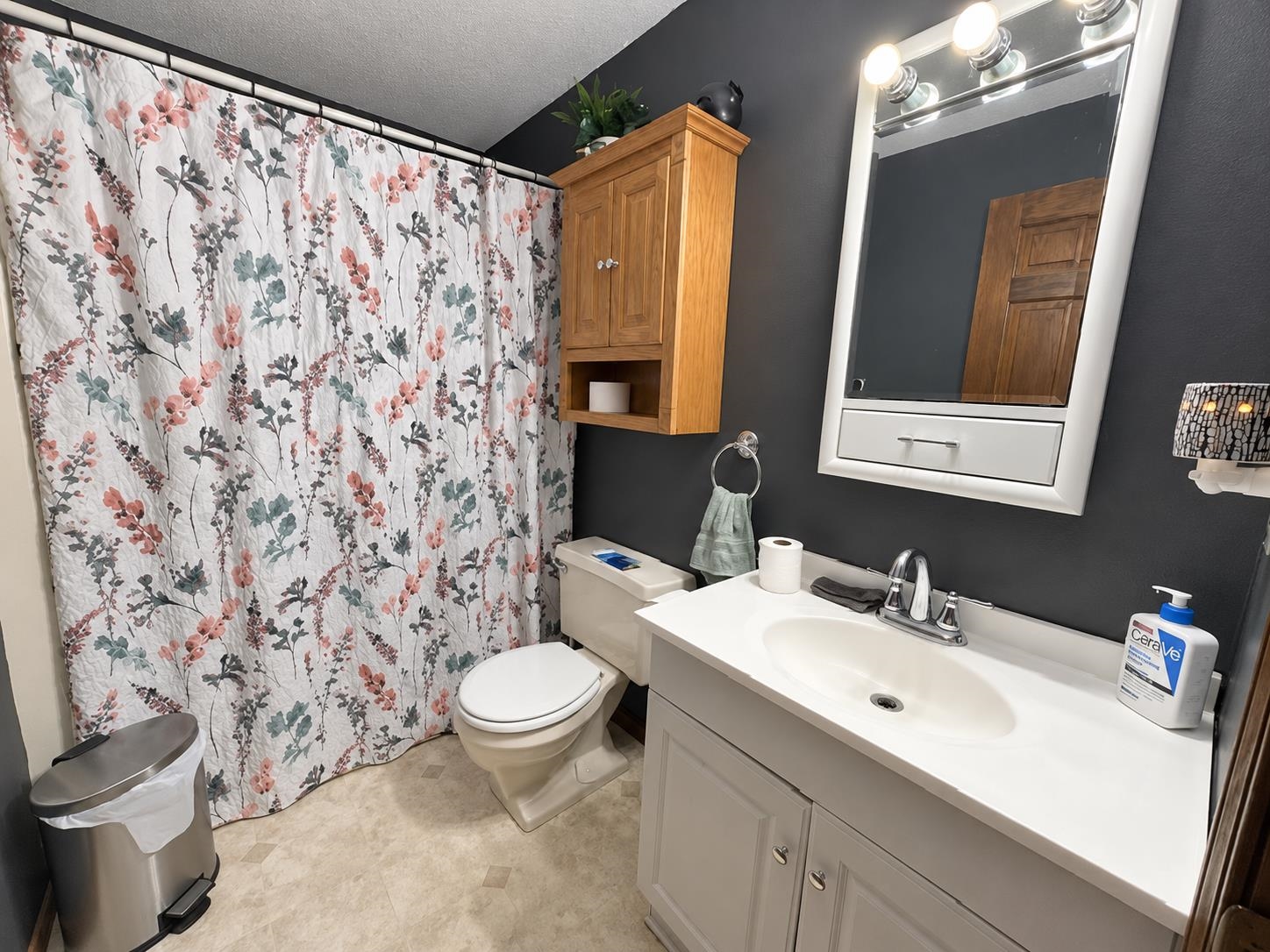 76 Wood Street Property Photo 15