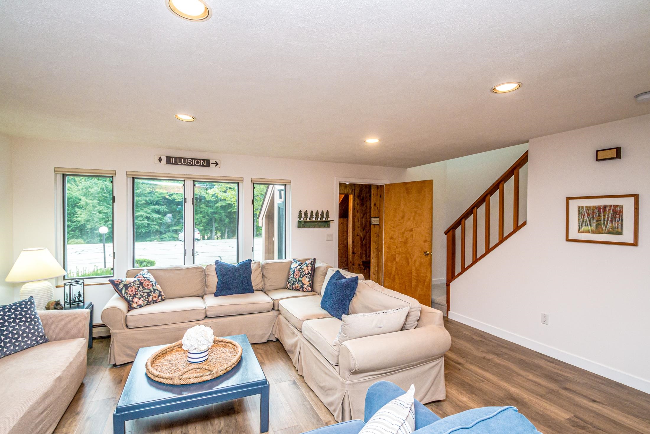 7 Top Notch Road Property Photo 5