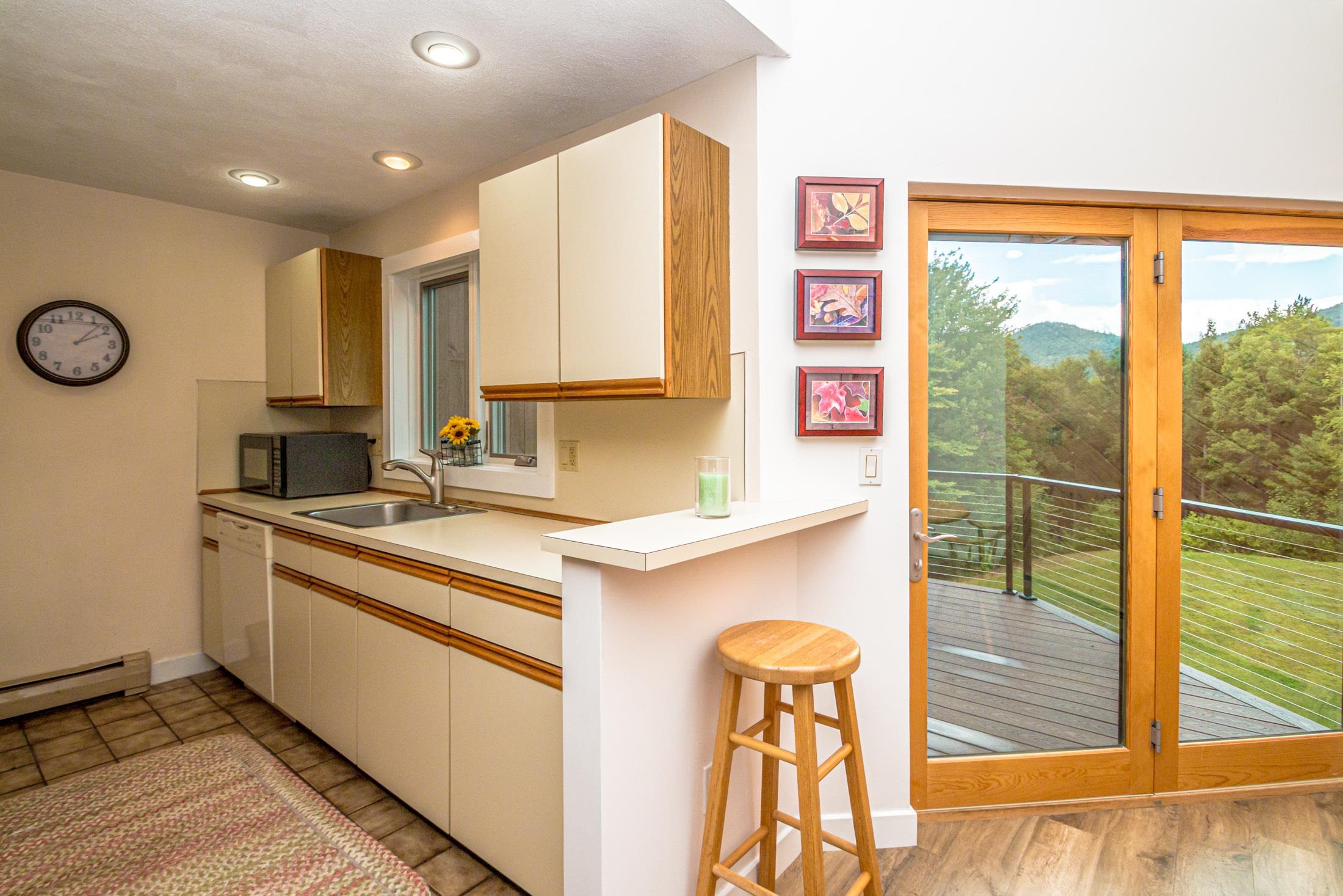 7 Top Notch Road Property Photo 14