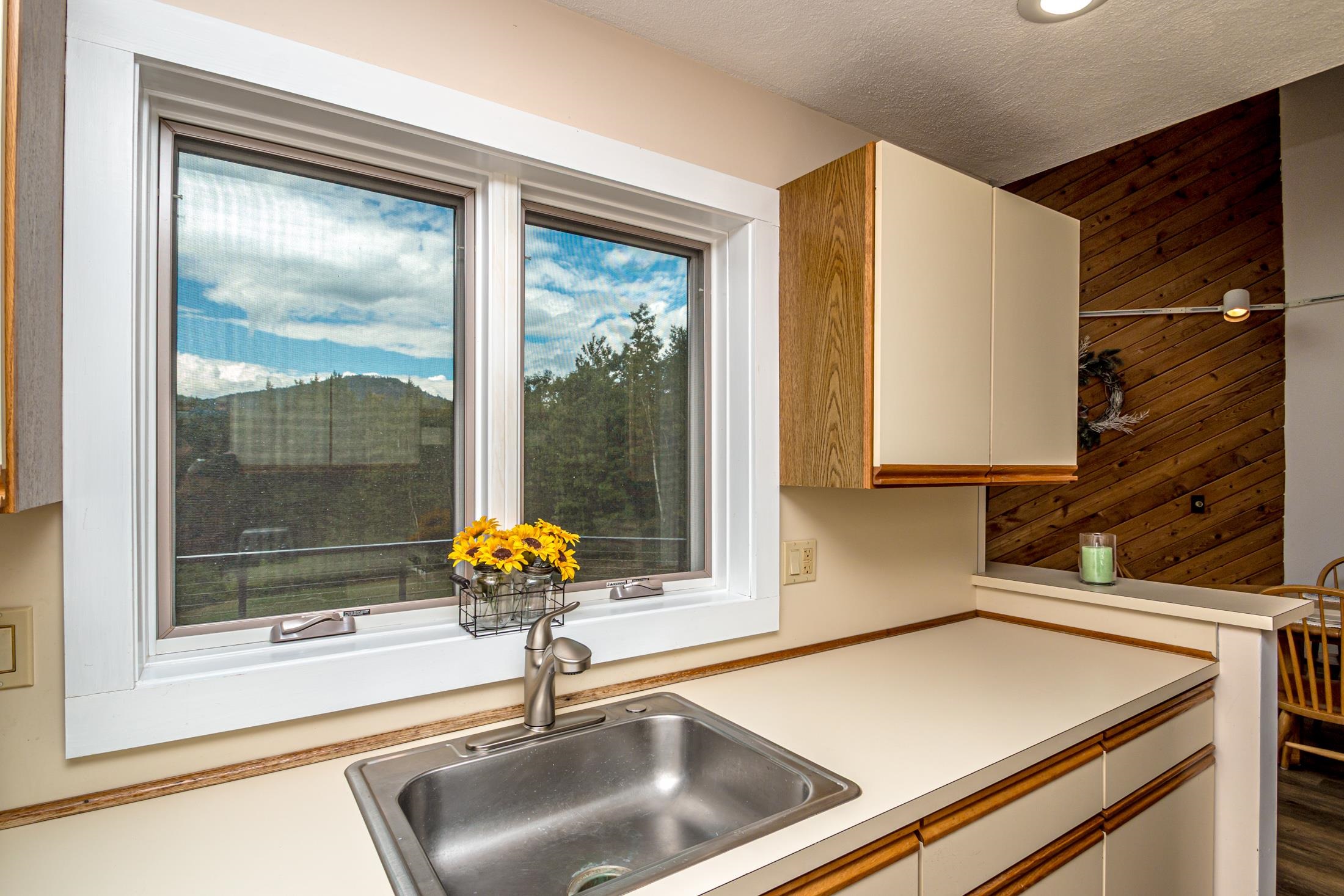 7 Top Notch Road Property Photo 18