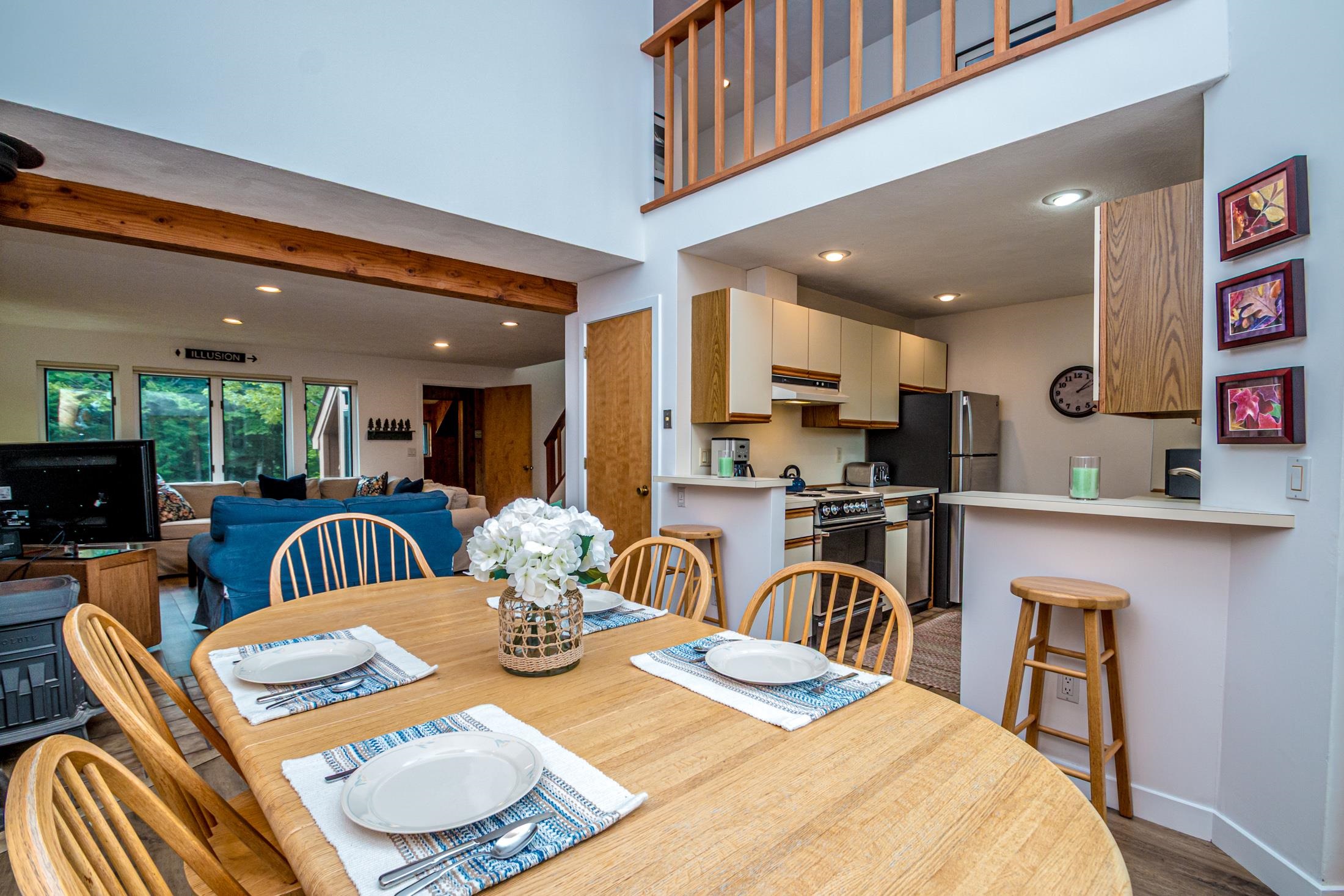 7 Top Notch Road Property Photo 19