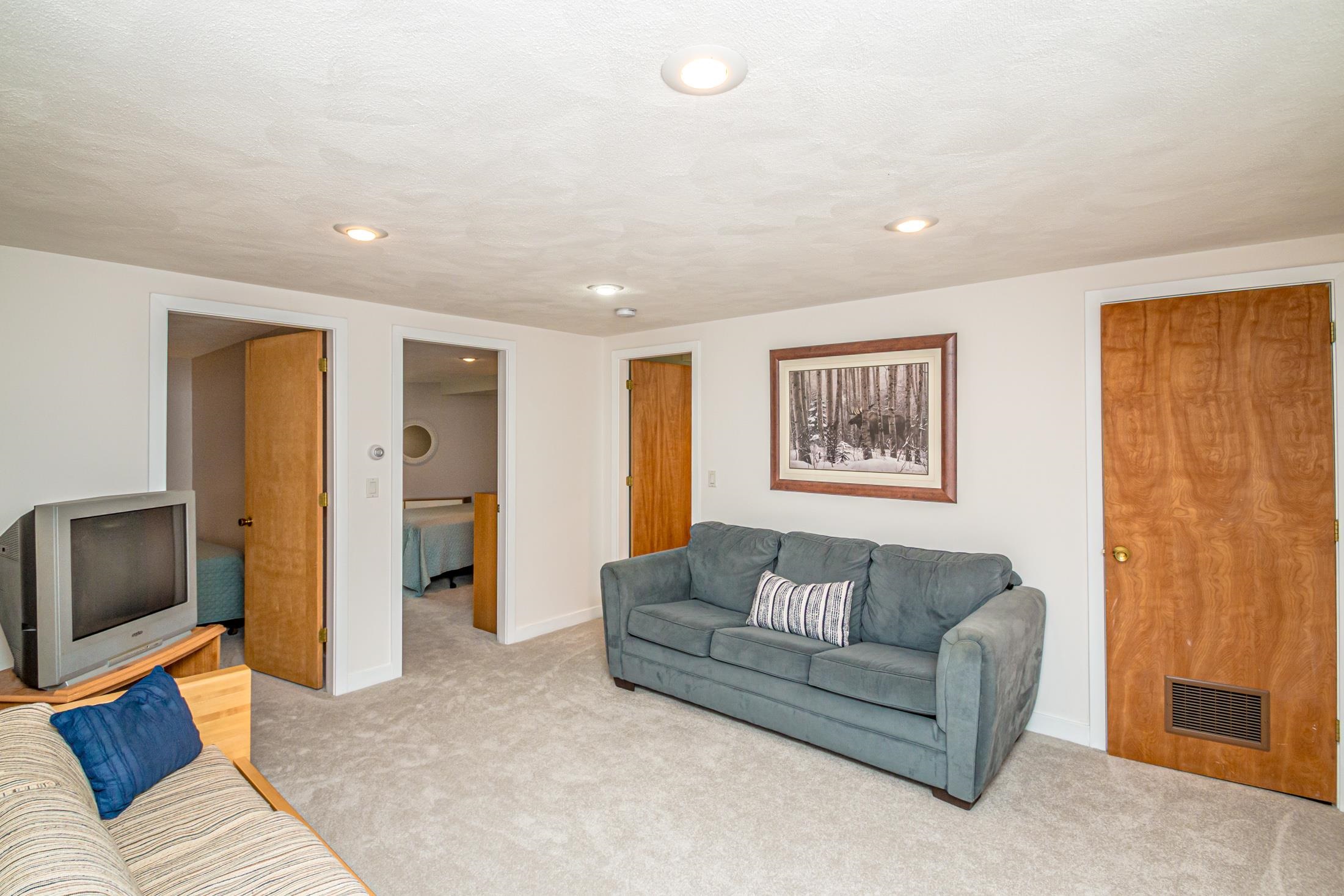 7 Top Notch Road Property Photo 24
