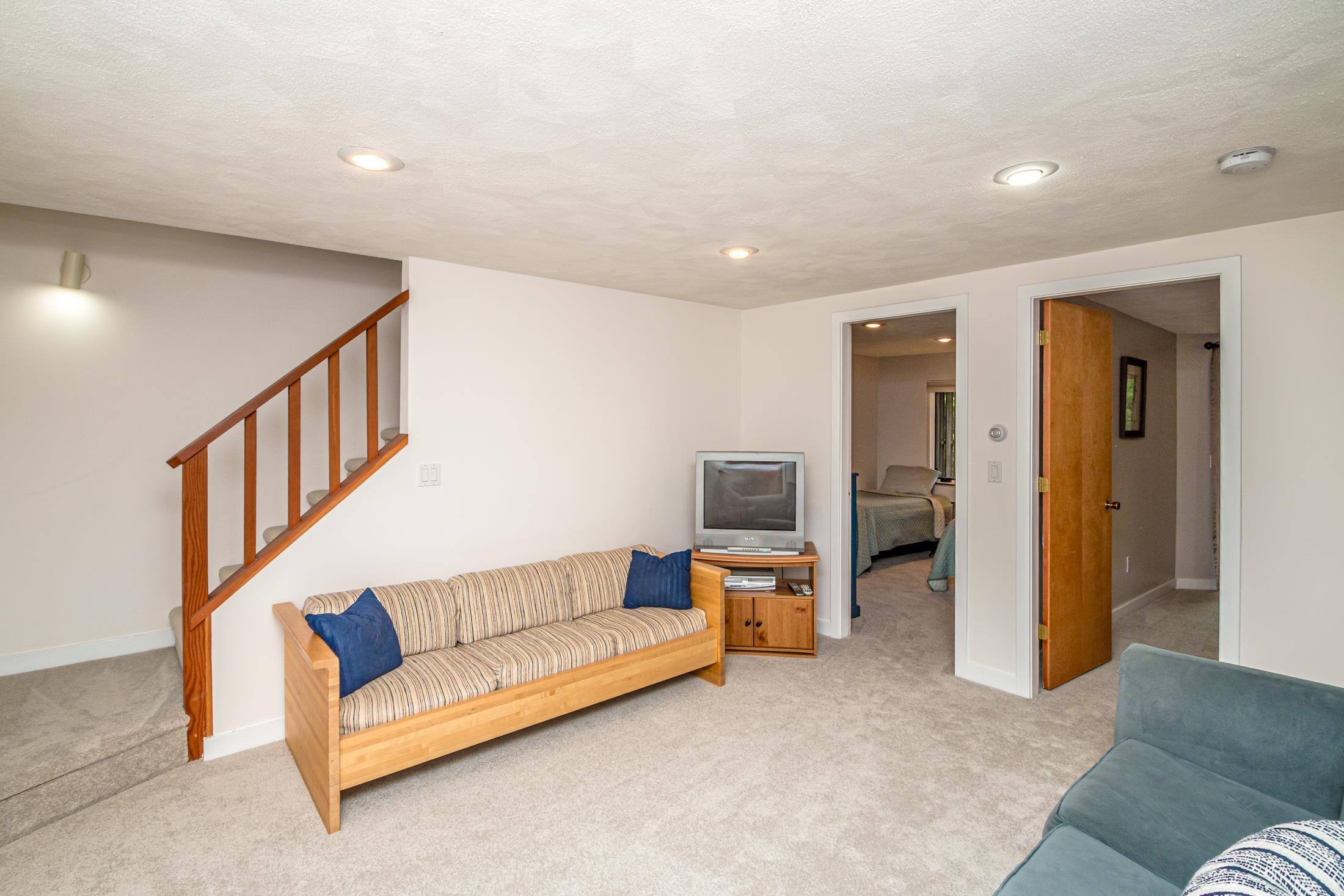 7 Top Notch Road Property Photo 27