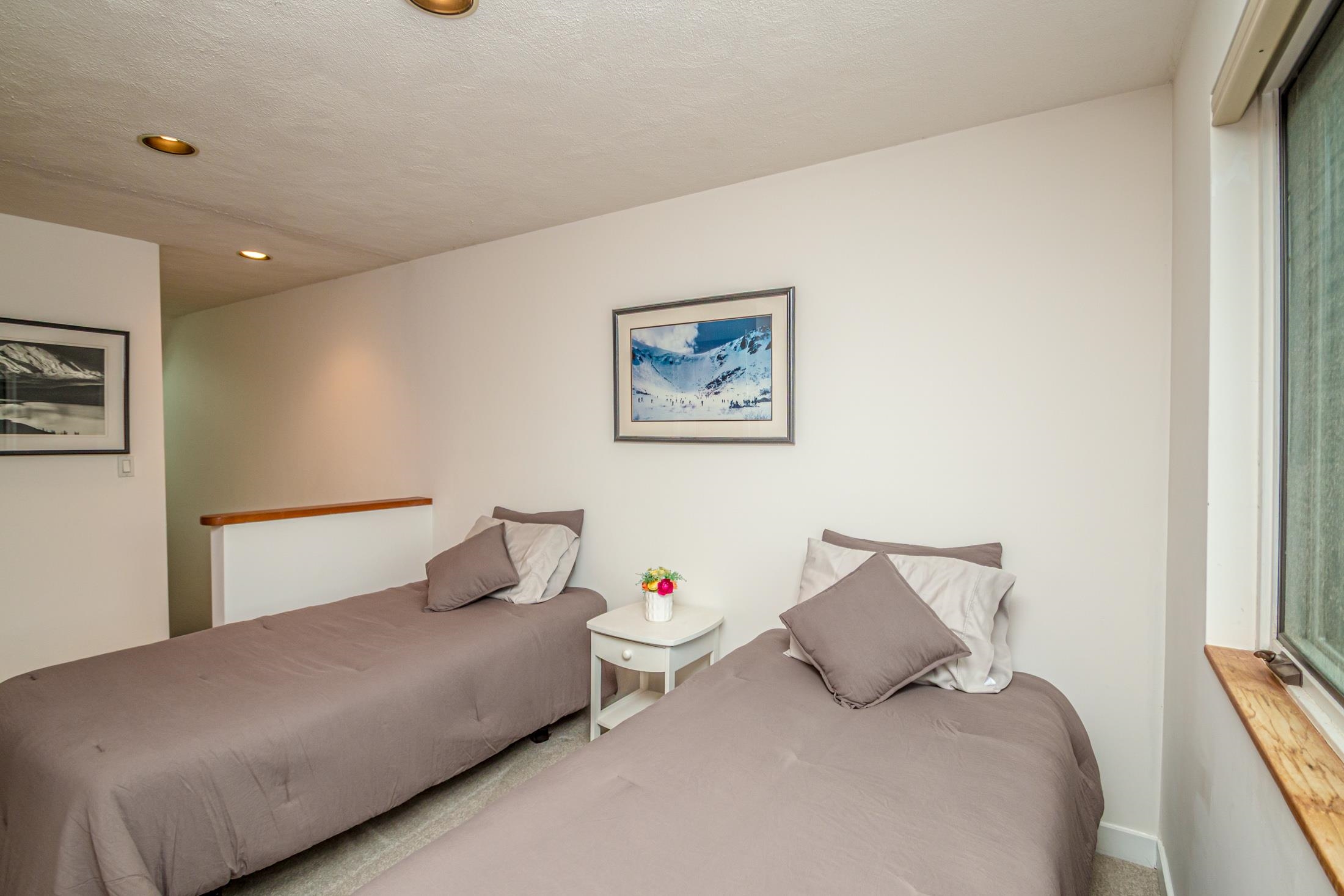 7 Top Notch Road Property Photo 43