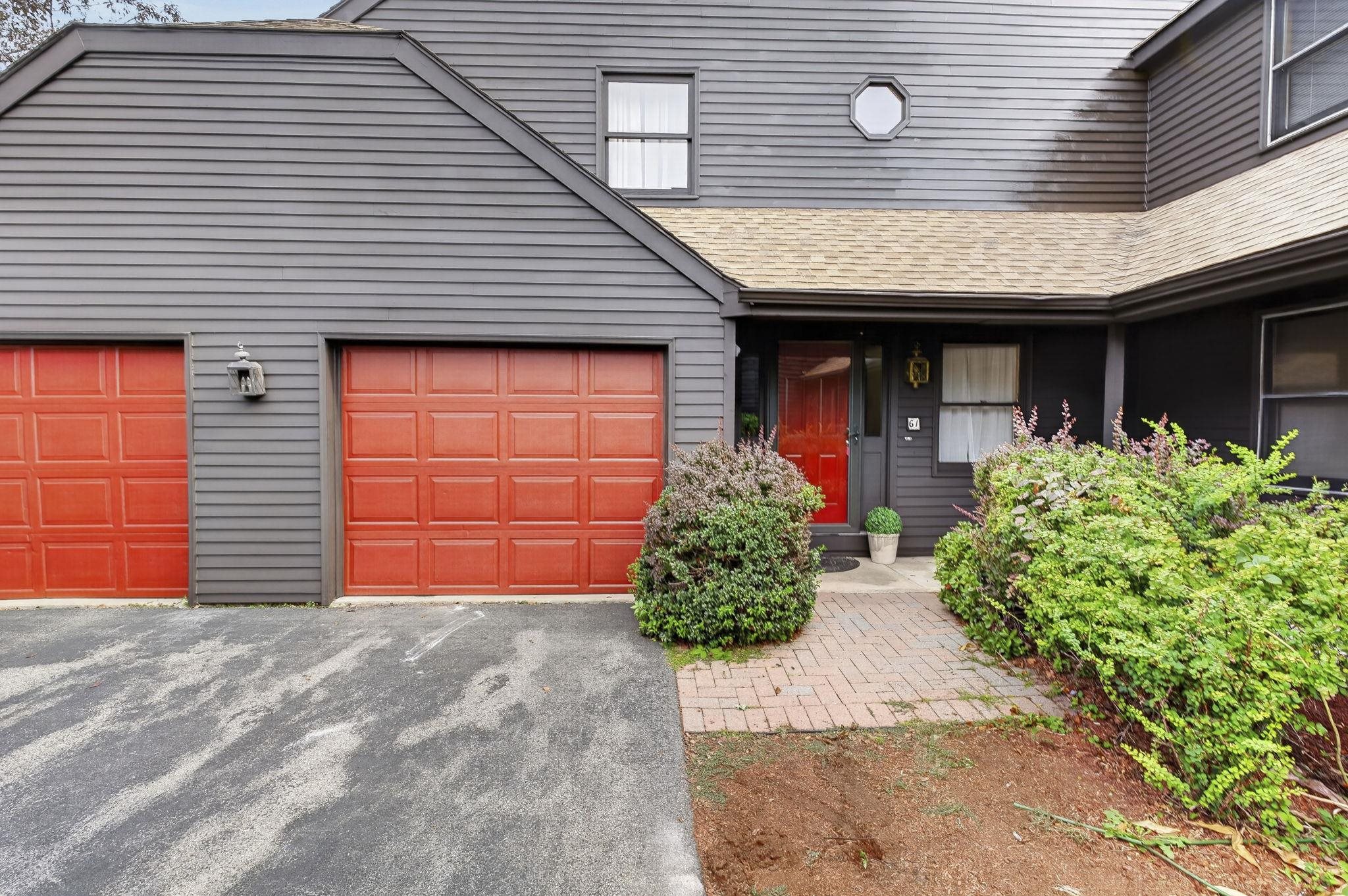 61 Stacey Circle Property Photo 1