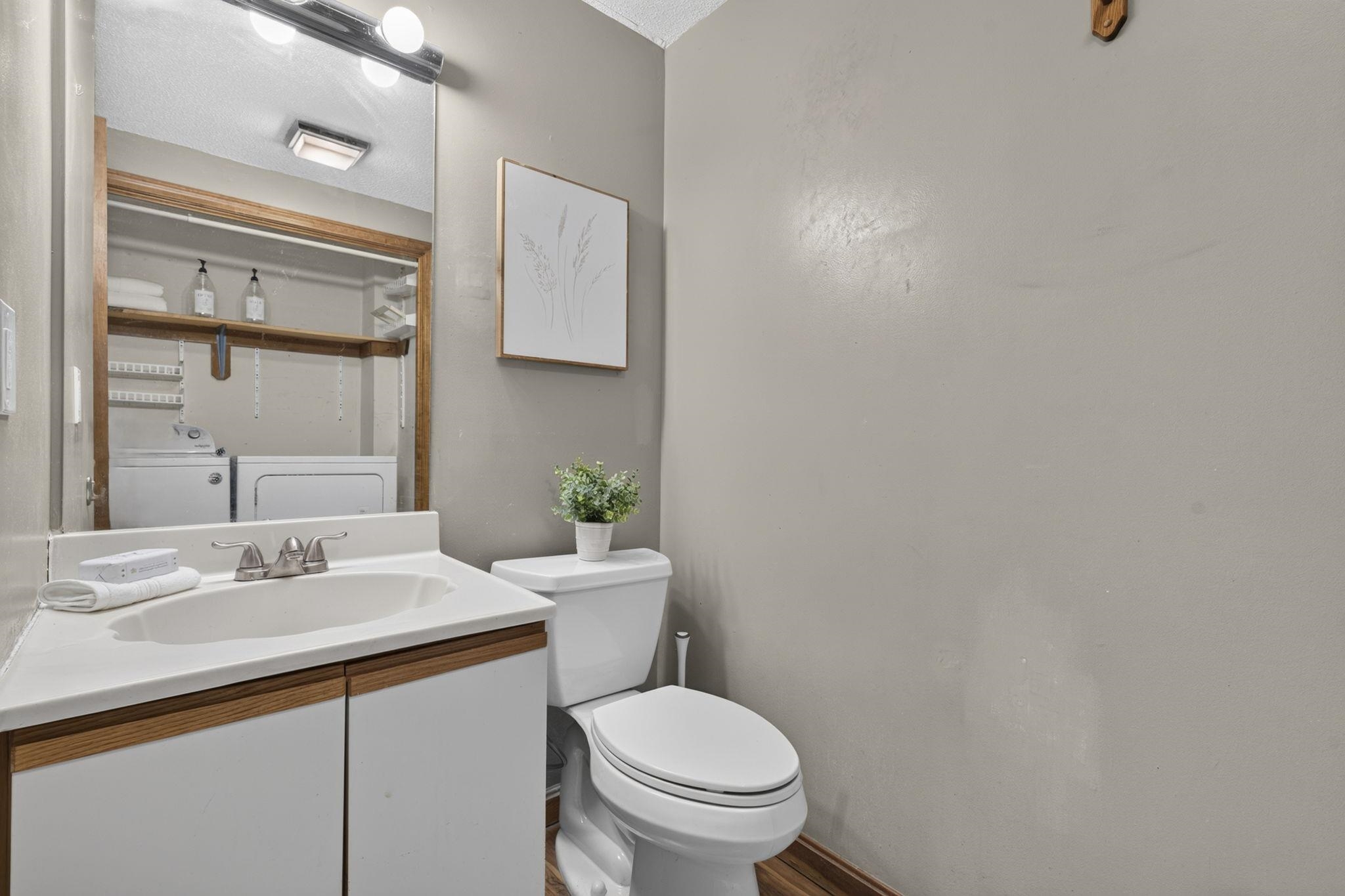 61 Stacey Circle Property Photo 15