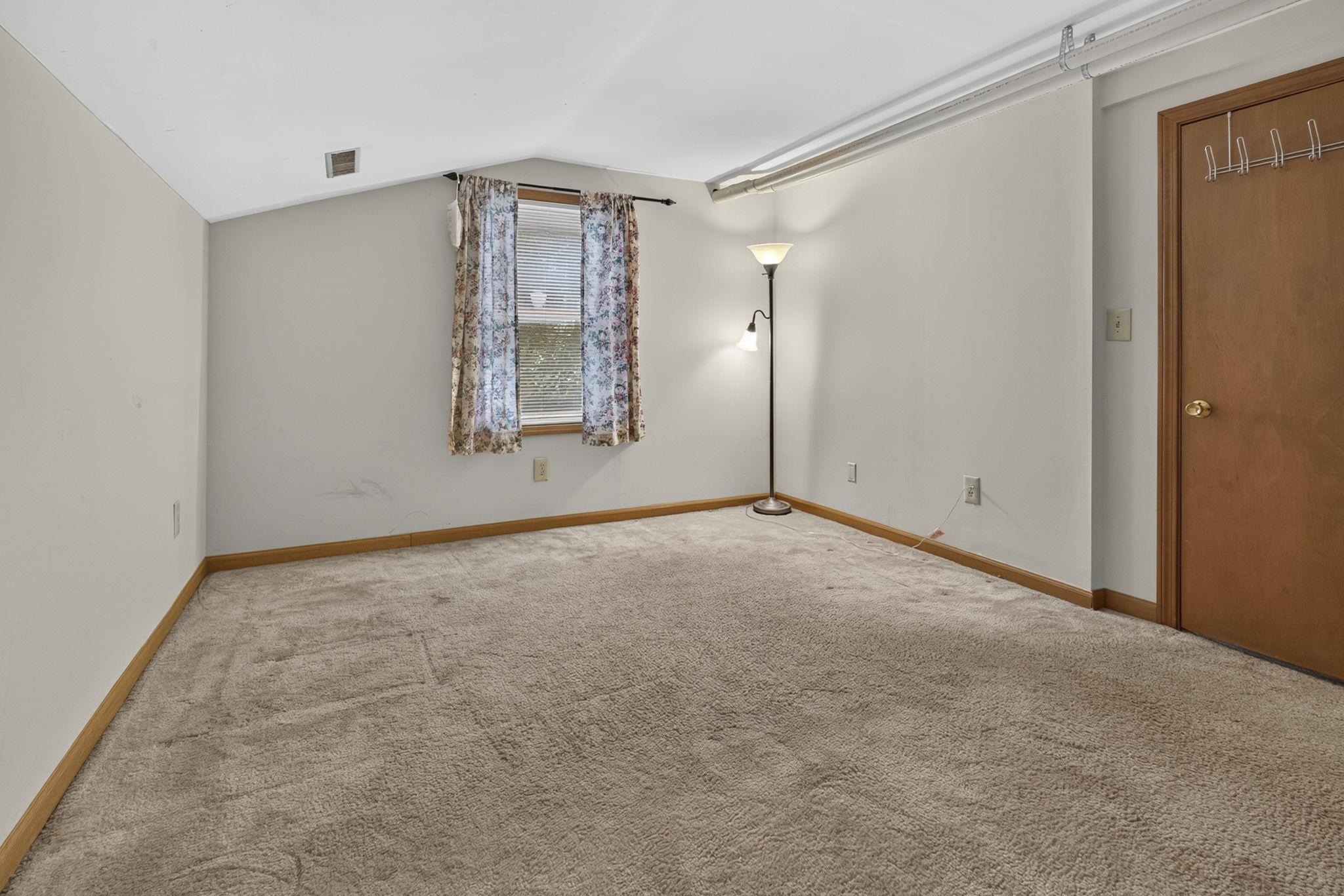 61 Stacey Circle Property Photo 35