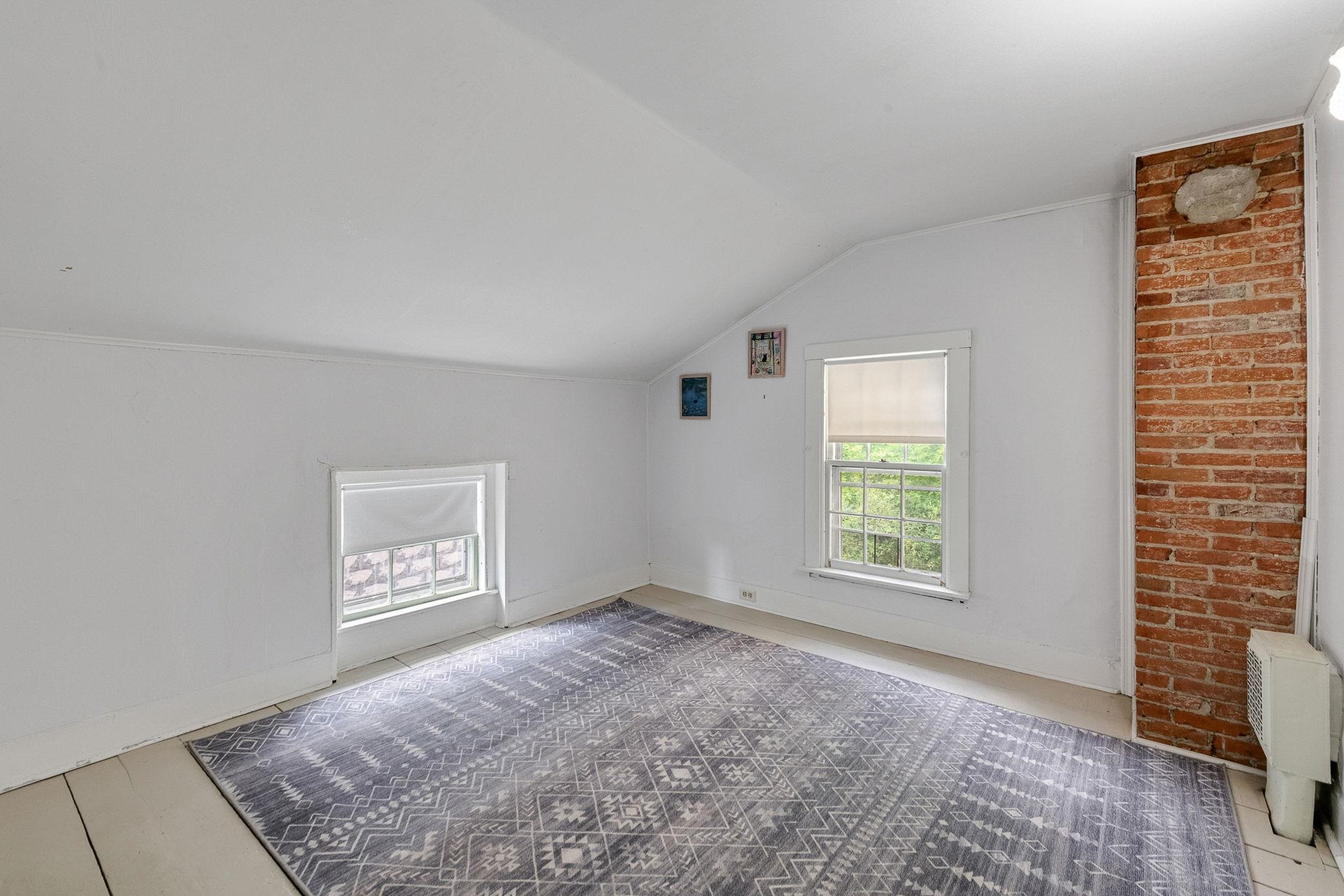 76 Spruce Street Property Photo 39