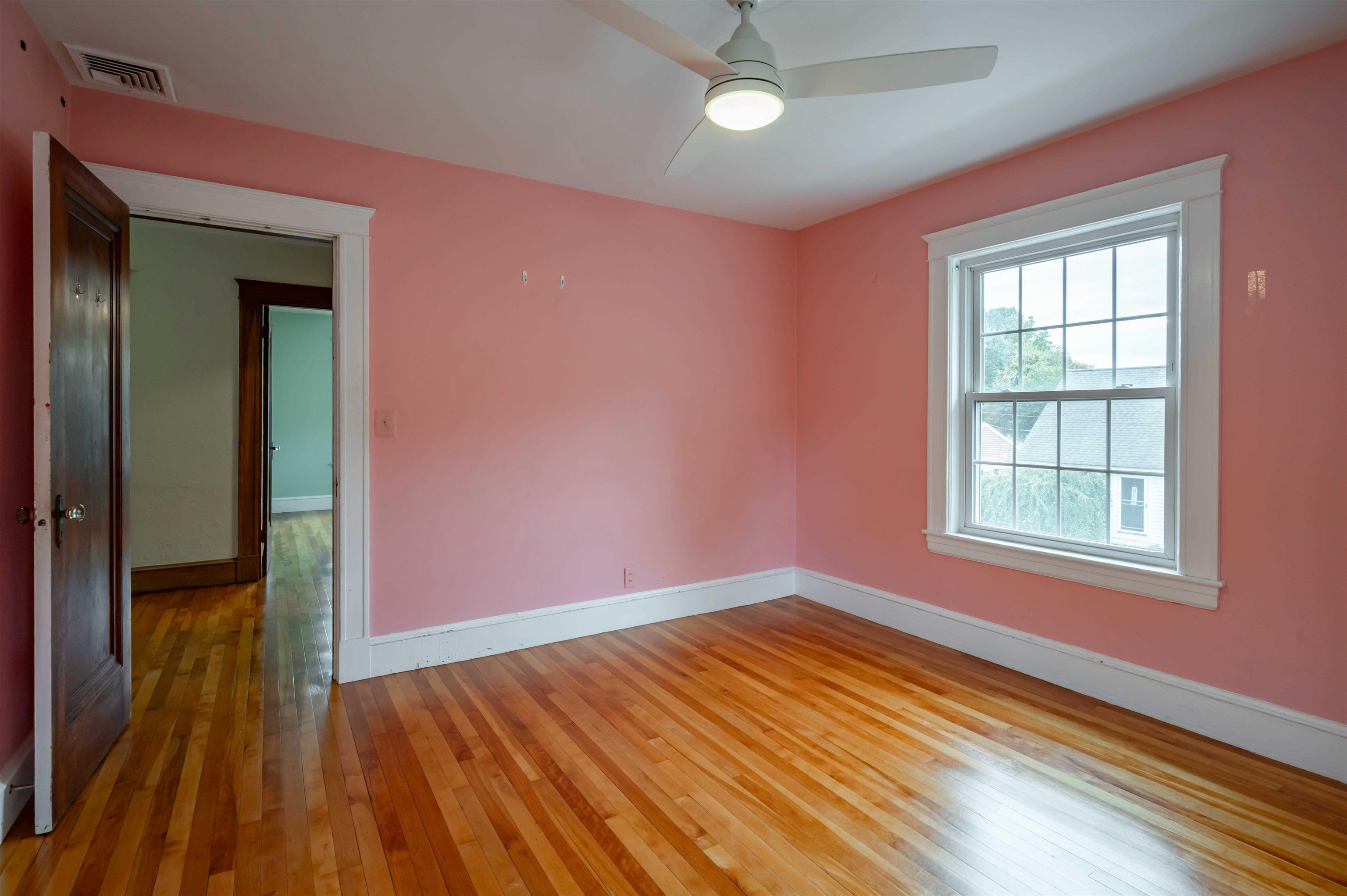 15 New Street Property Photo 37