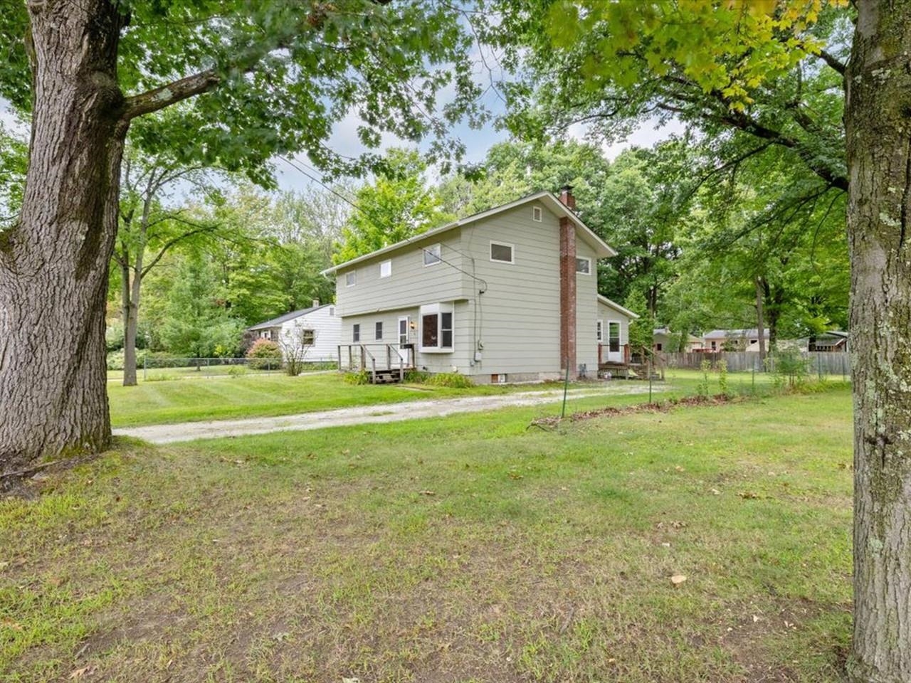 8 Patrick Street Property Photo 34