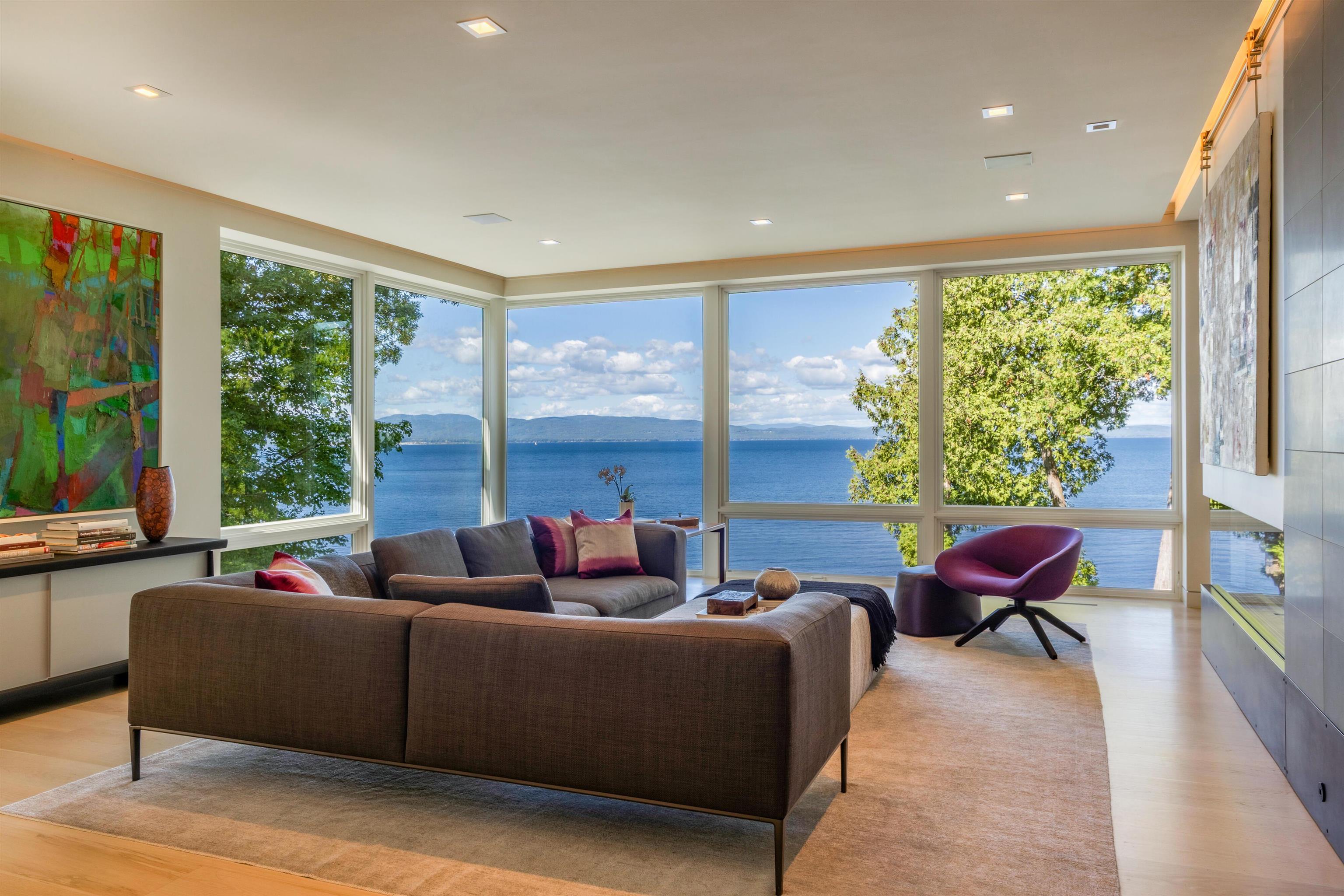4279 Harbor Road Property Photo 8