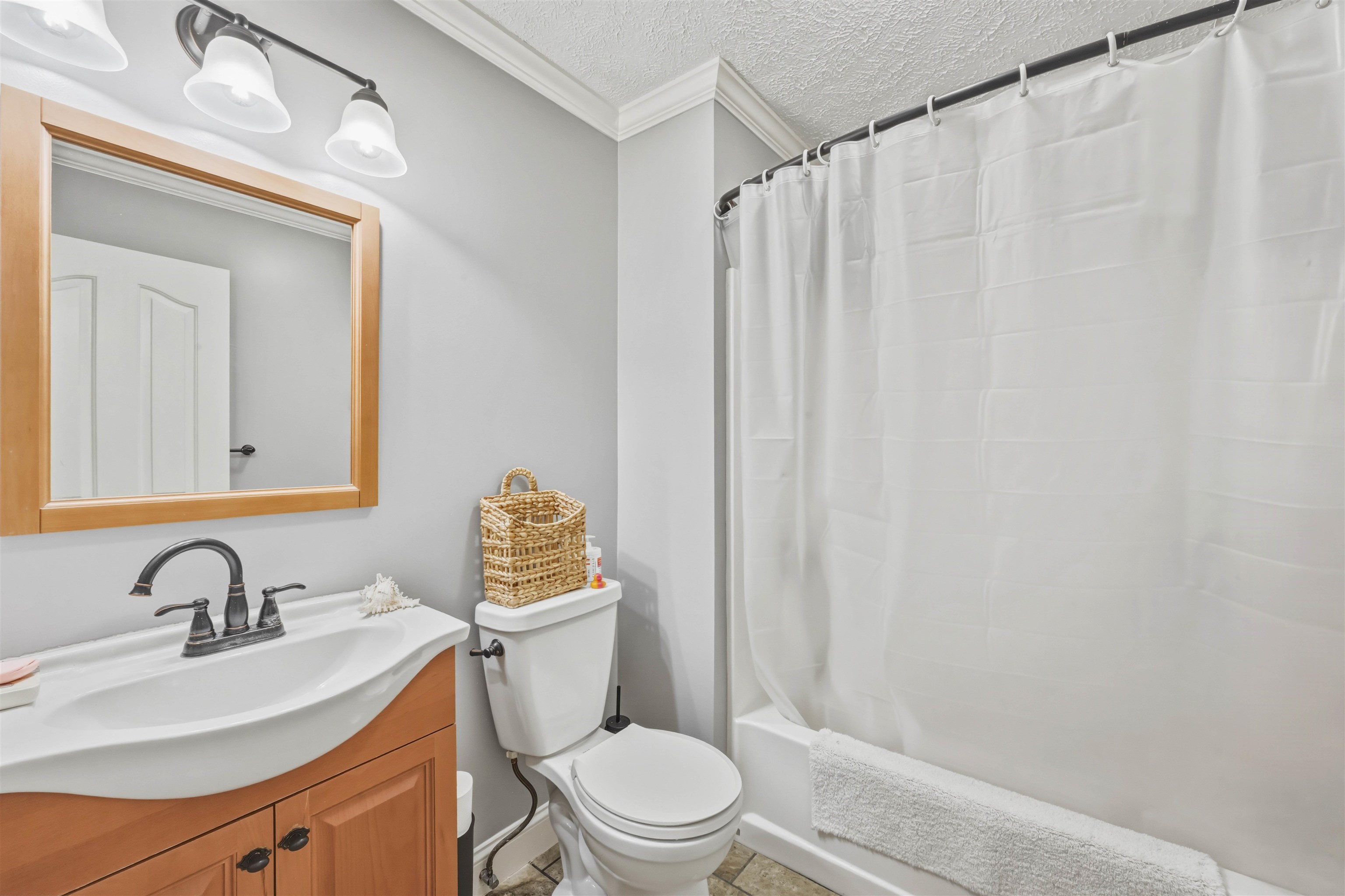 1190 Huntington Road Property Photo 18