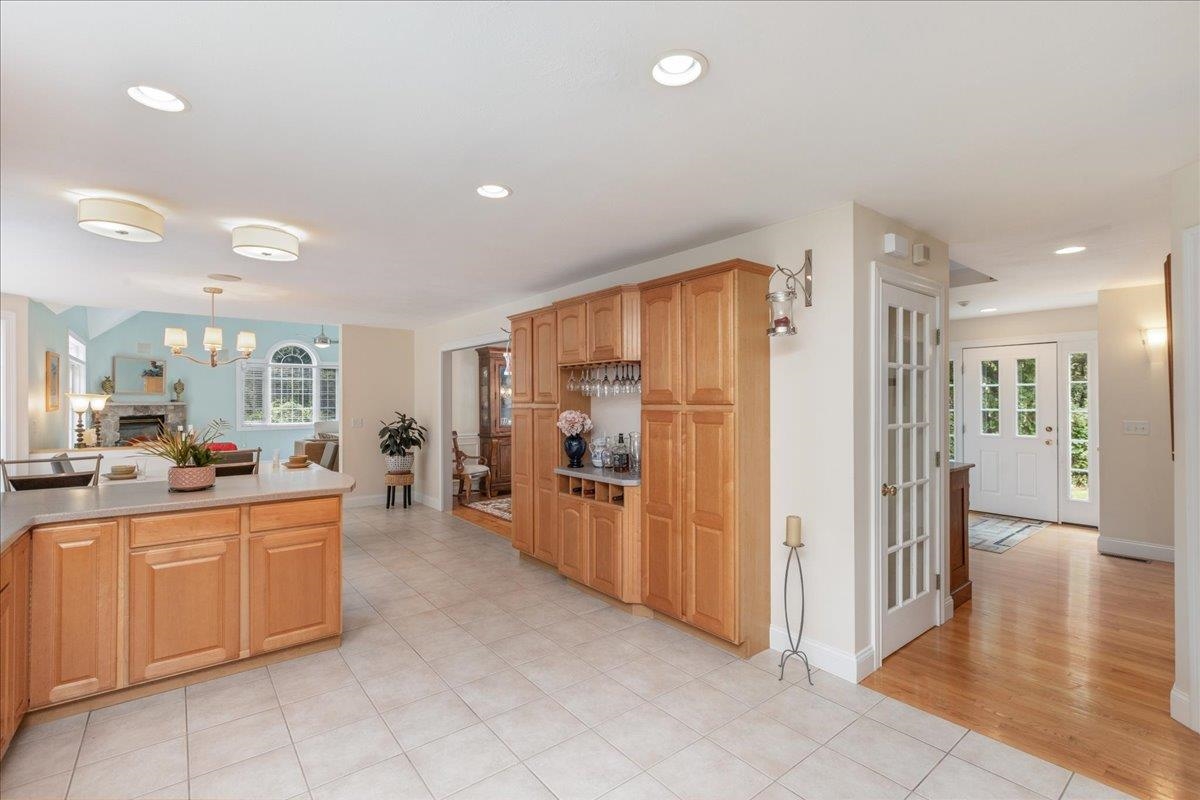 1049 Bridge Street Property Photo 17