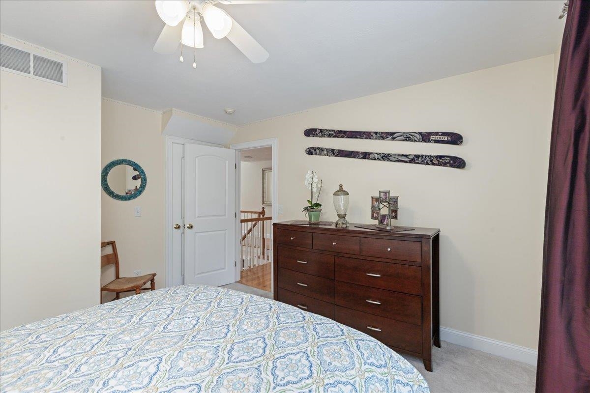 1049 Bridge Street Property Photo 32