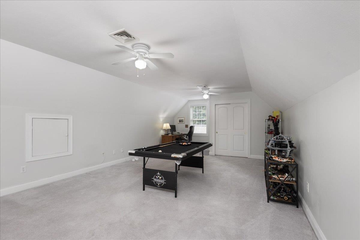1049 Bridge Street Property Photo 37