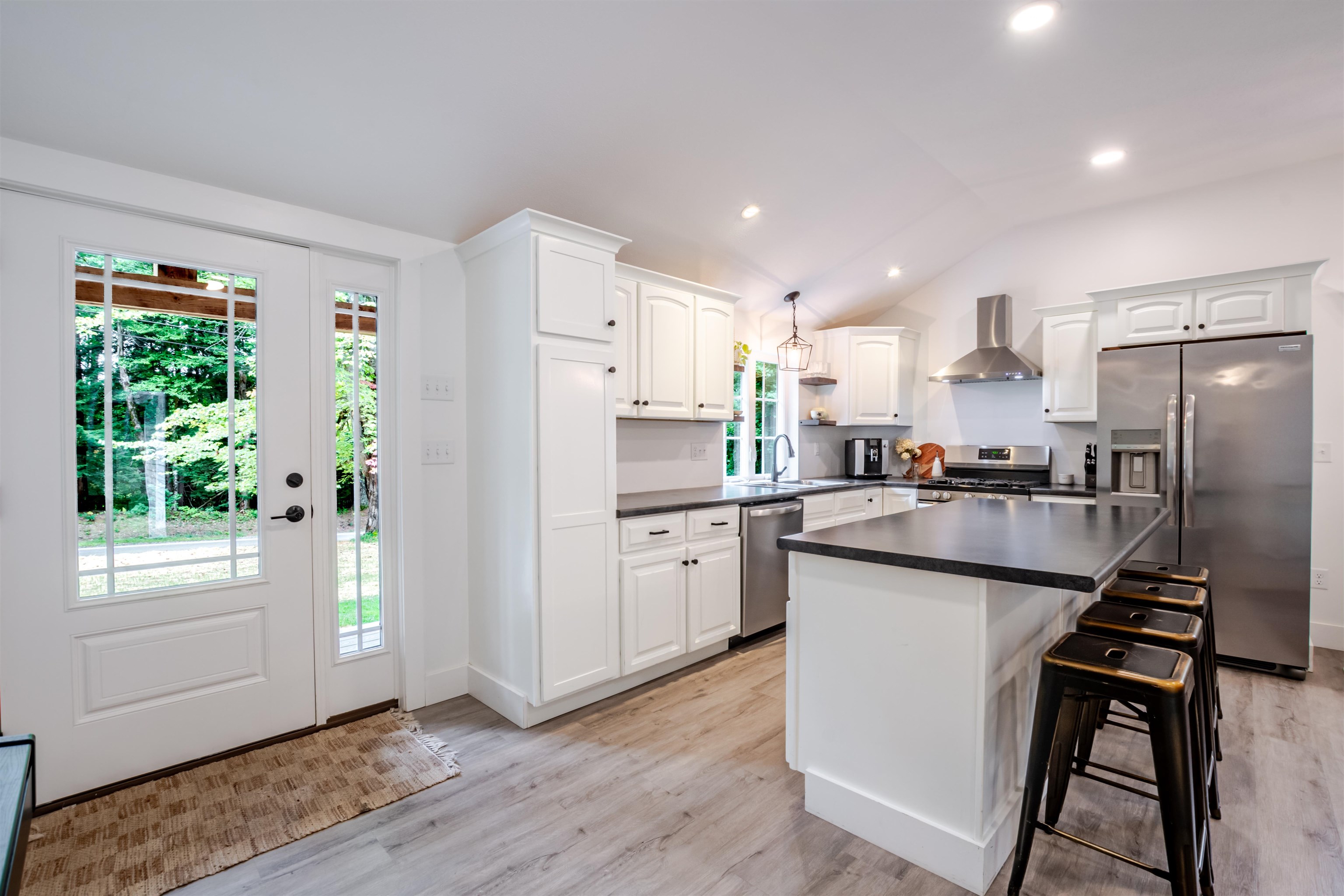 455 Turnpike Road Property Photo 6