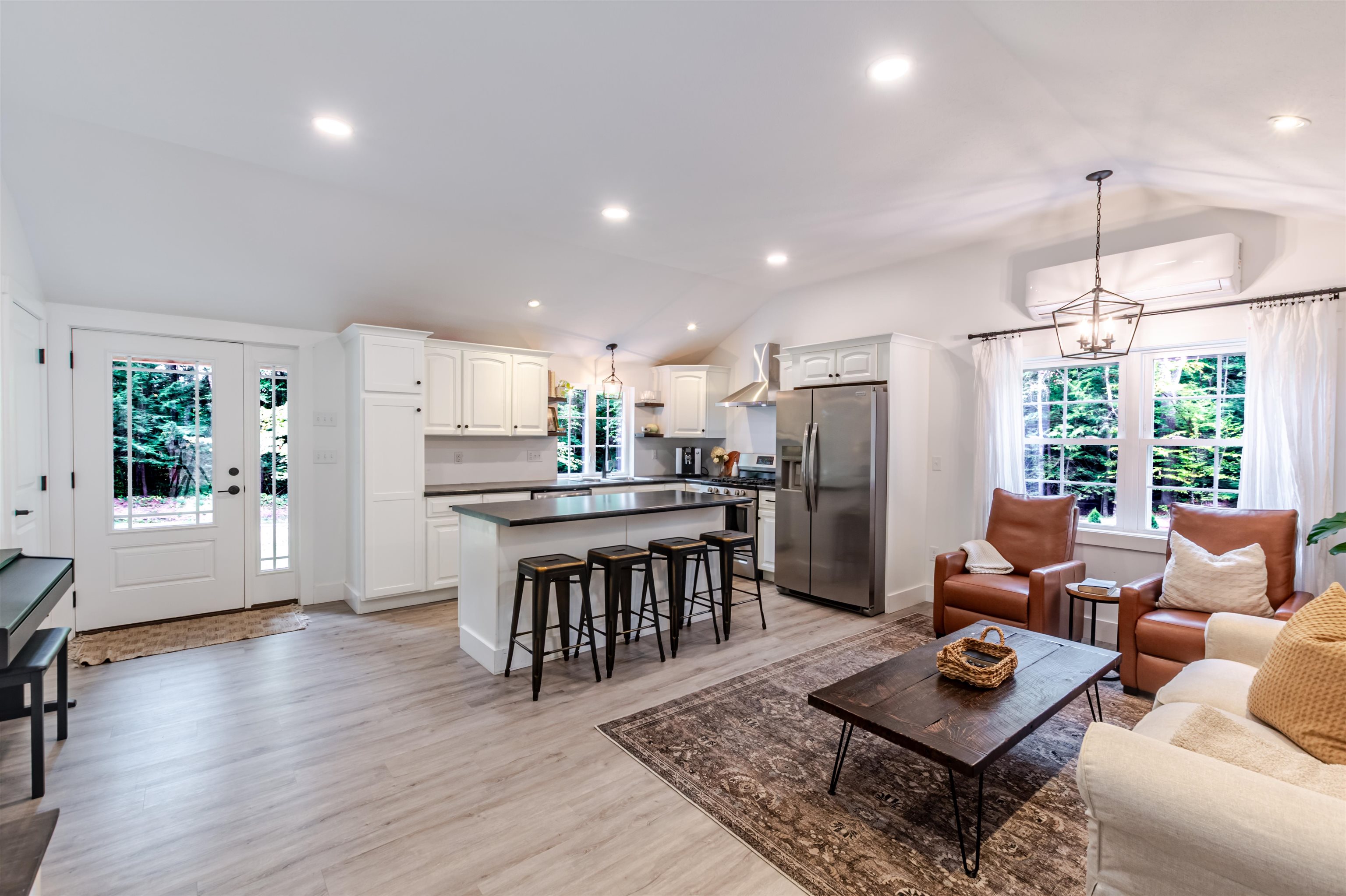455 Turnpike Road Property Photo 10