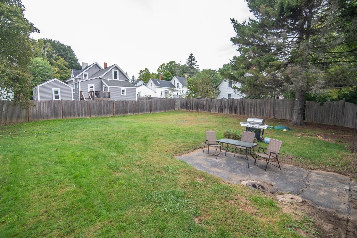 3 Maple Street Property Photo 6