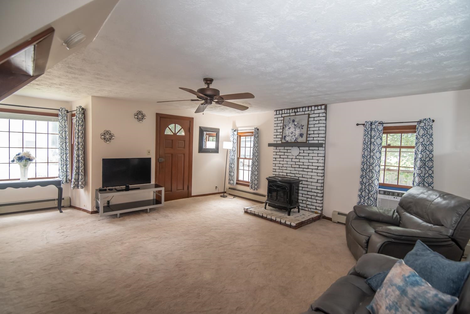 3 Maple Street Property Photo 10