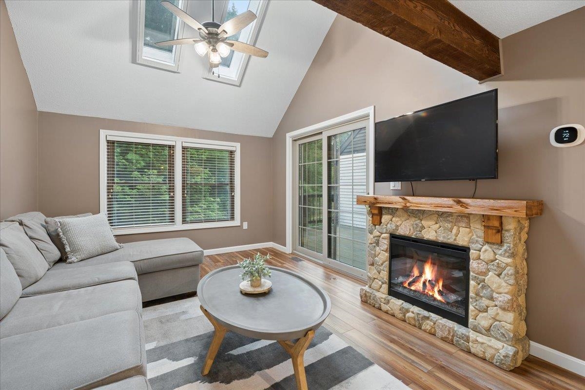 62 Stacey Circle Property Photo 5