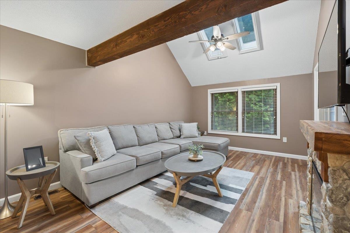 62 Stacey Circle Property Photo 6