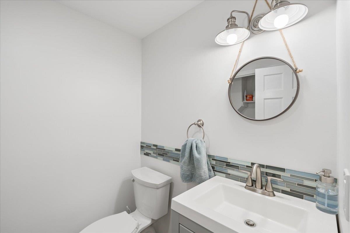 62 Stacey Circle Property Photo 12