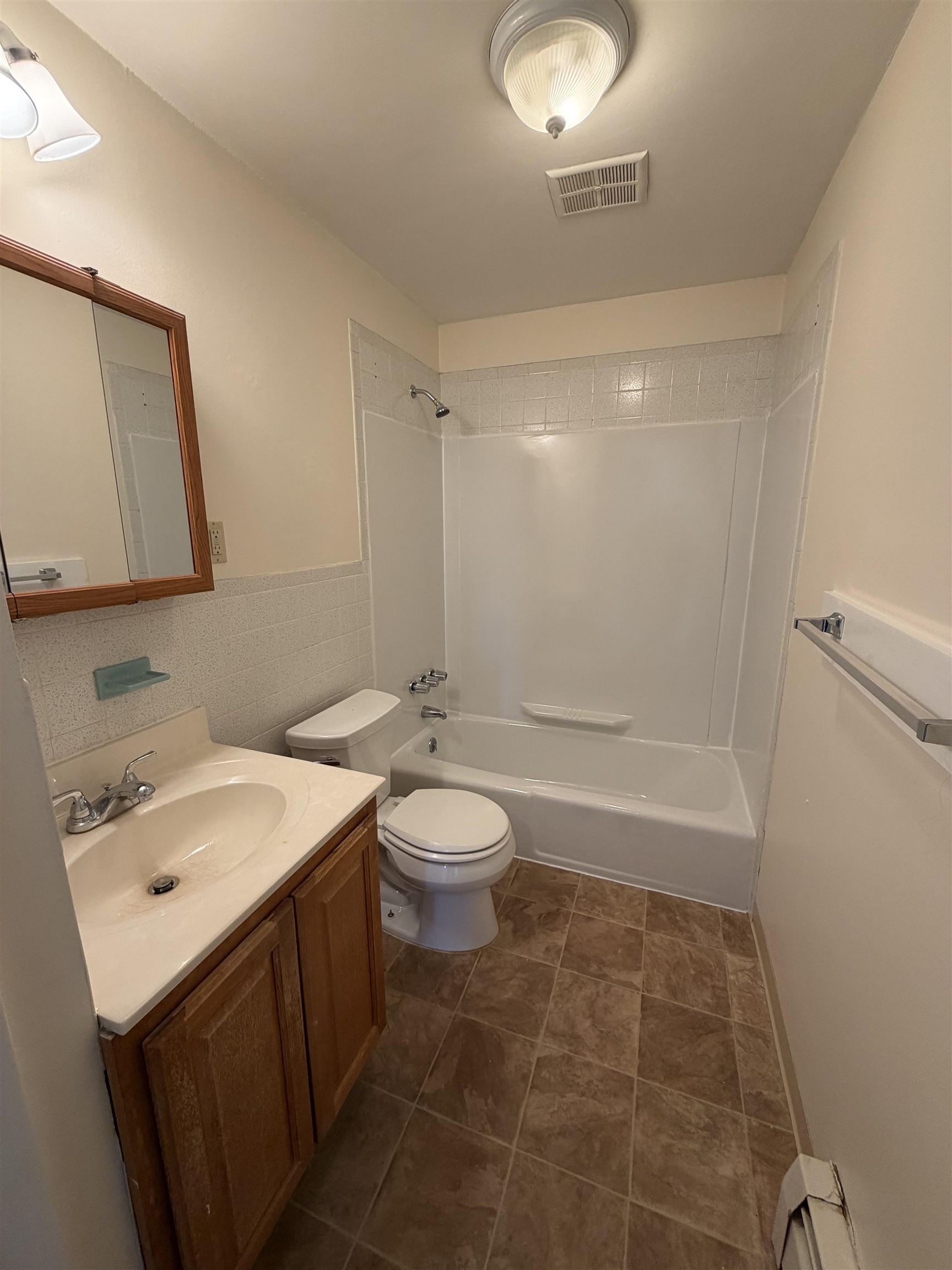 134 Mammoth Road Property Photo 7