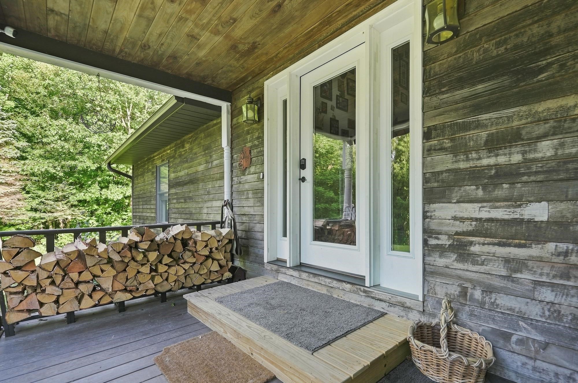 143 Machia Hill Road Property Photo 4