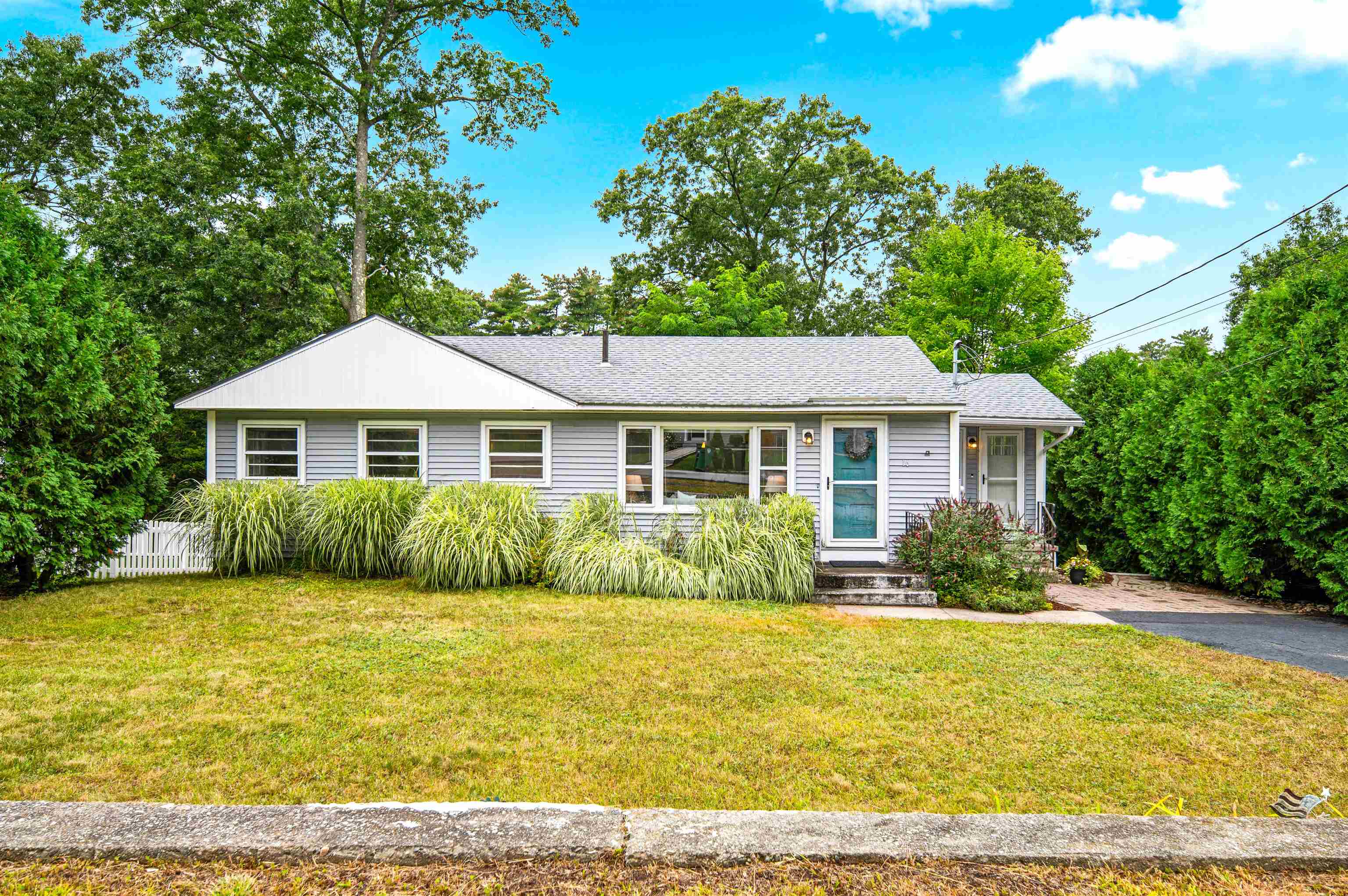 16 Hillside Drive Property Photo 1