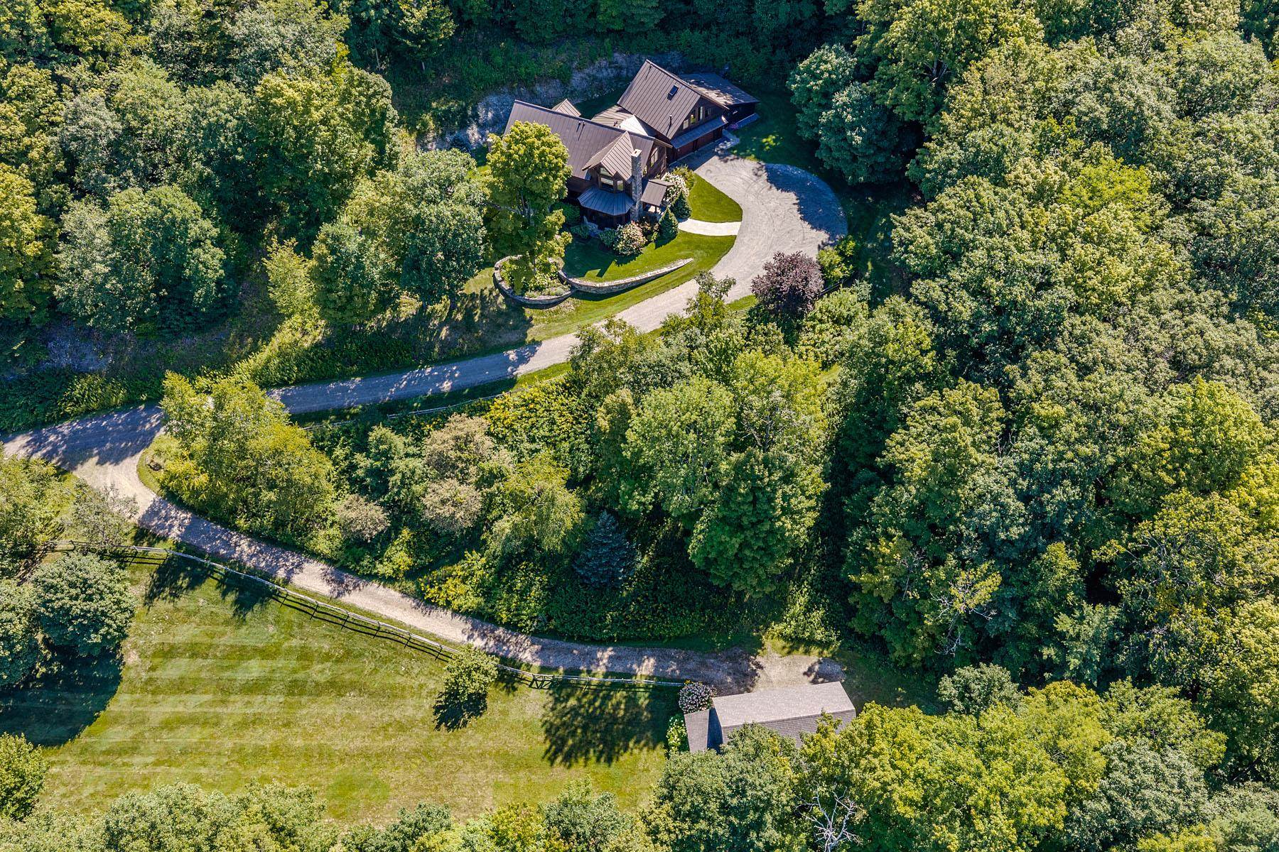 2072 Saw Mill Hill Road Property Photo 3