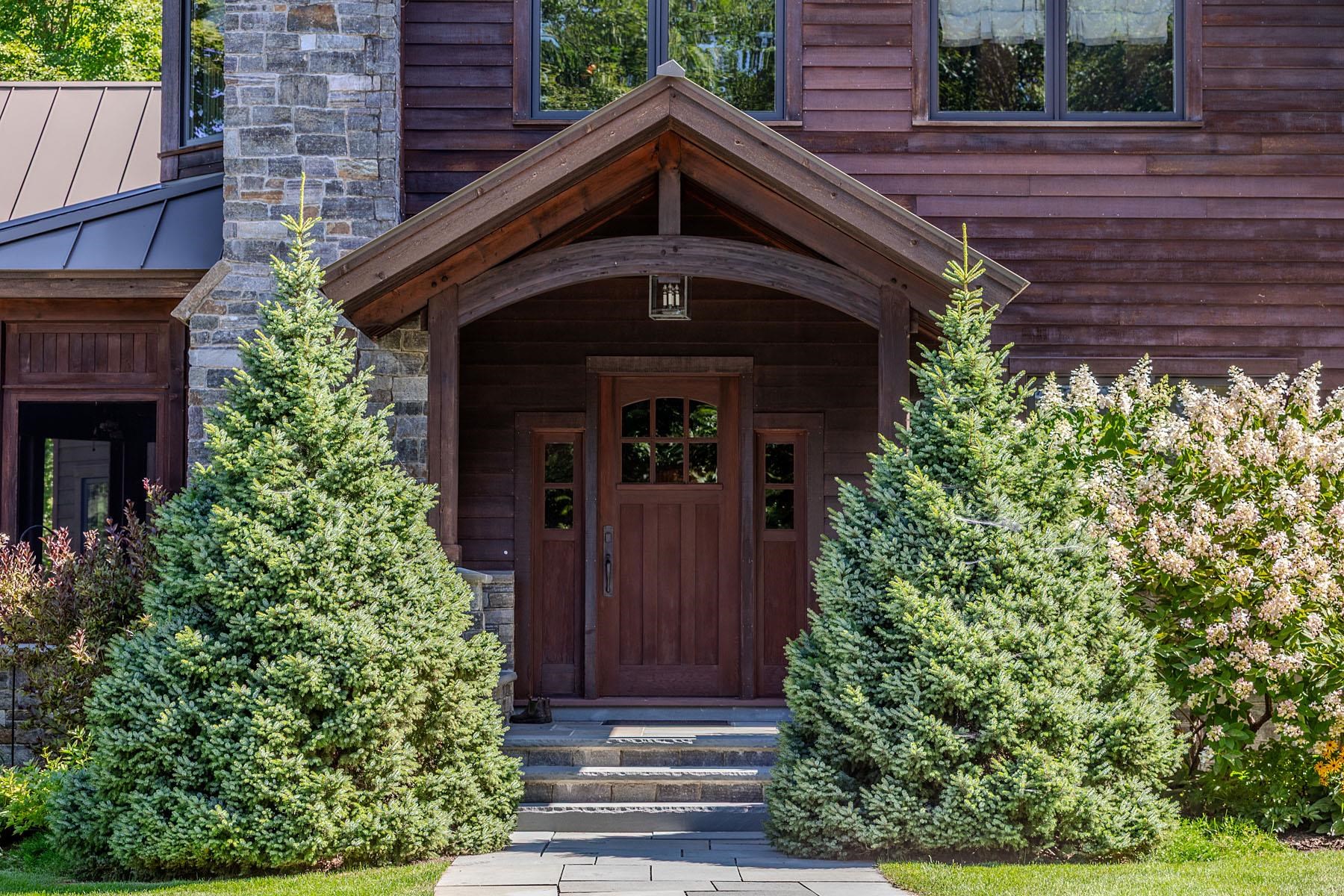 2072 Saw Mill Hill Road Property Photo 5