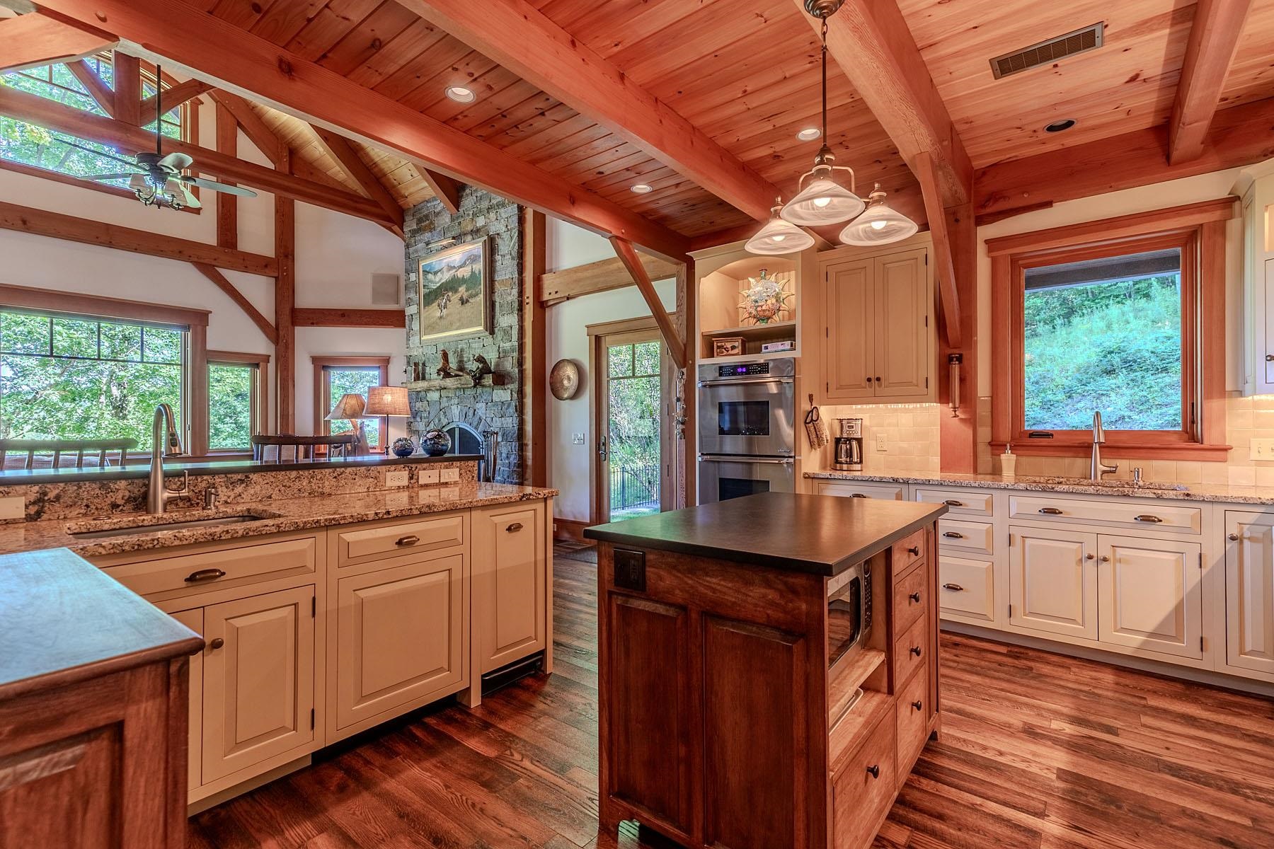 2072 Saw Mill Hill Road Property Photo 16