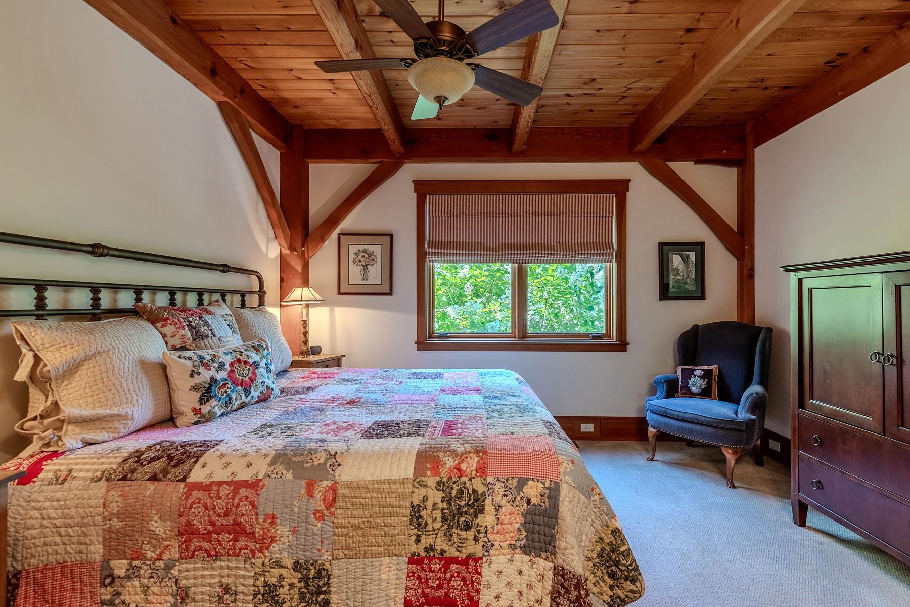 2072 Saw Mill Hill Road Property Photo 20