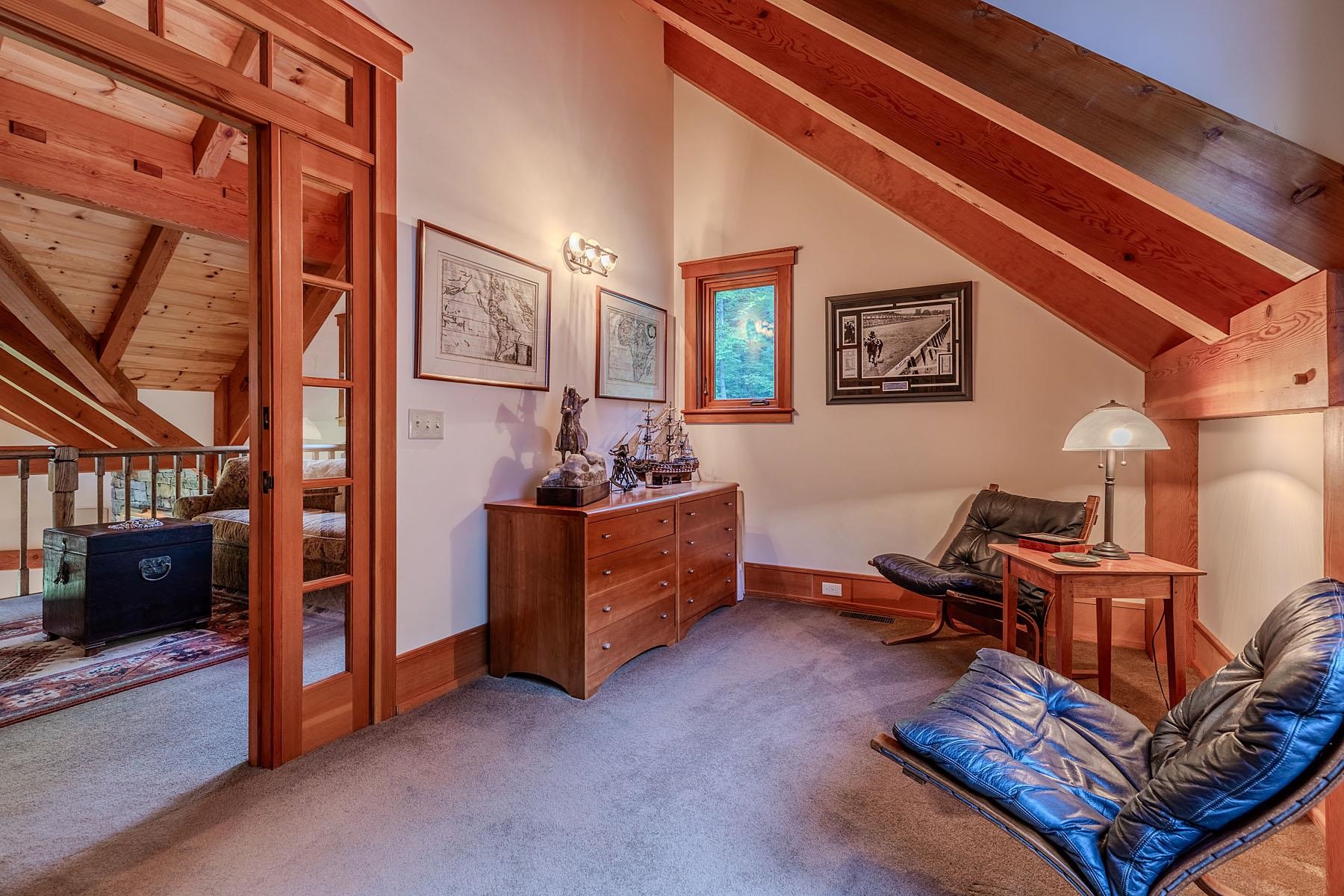 2072 Saw Mill Hill Road Property Photo 26