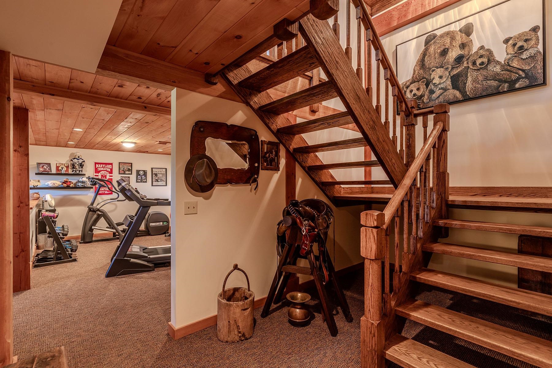 2072 Saw Mill Hill Road Property Photo 31