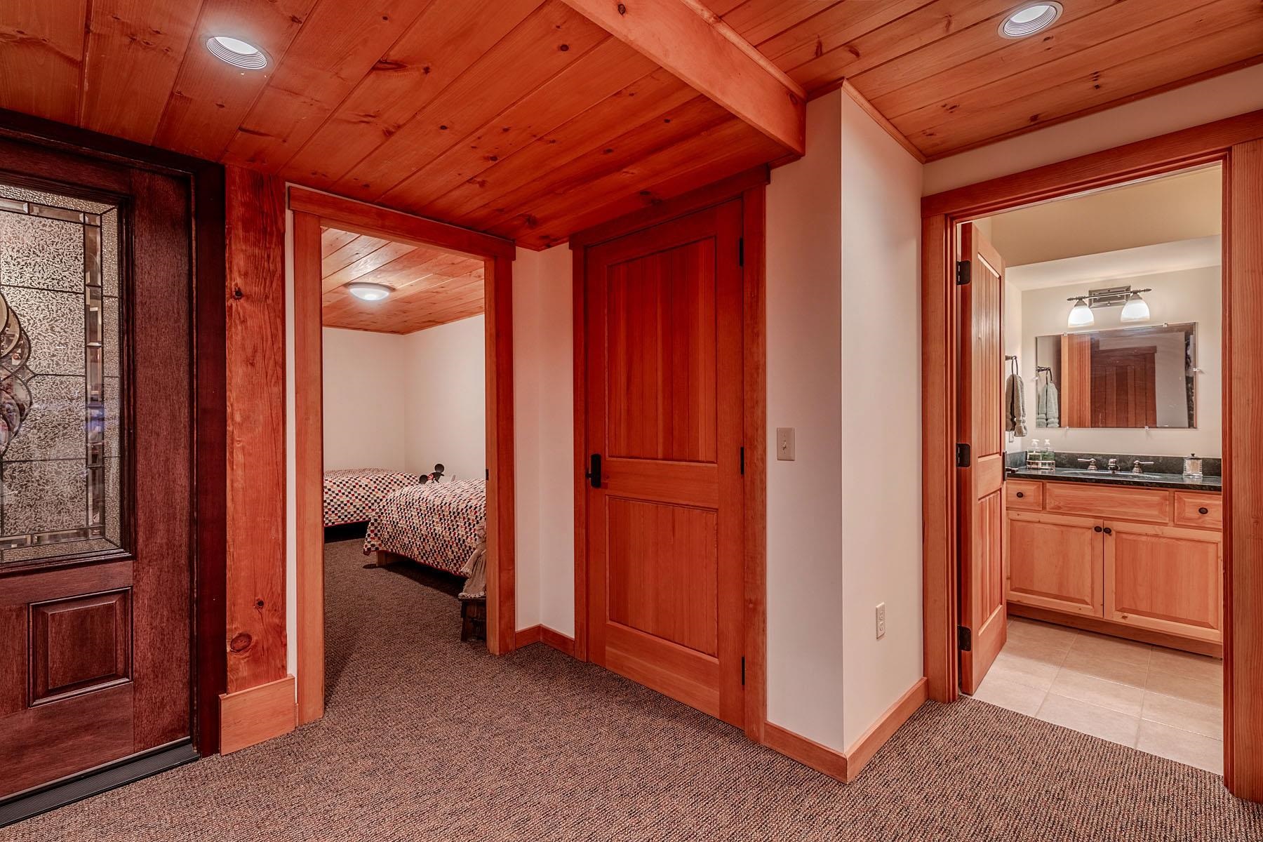 2072 Saw Mill Hill Road Property Photo 32