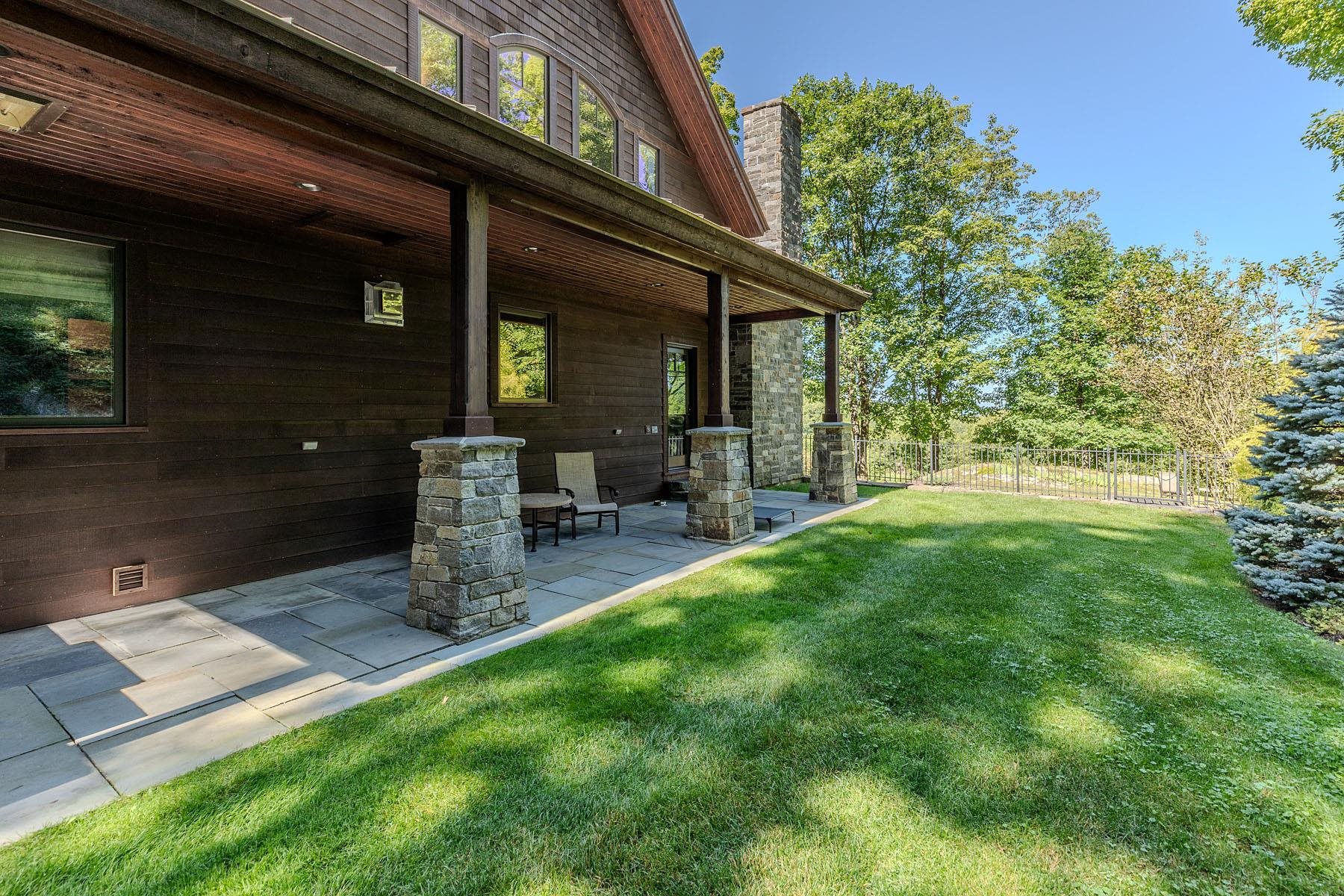2072 Saw Mill Hill Road Property Photo 42