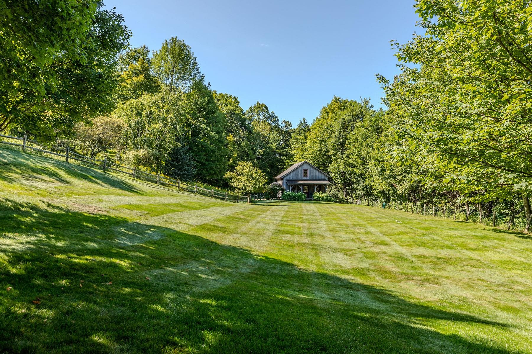 2072 Saw Mill Hill Road Property Photo 47