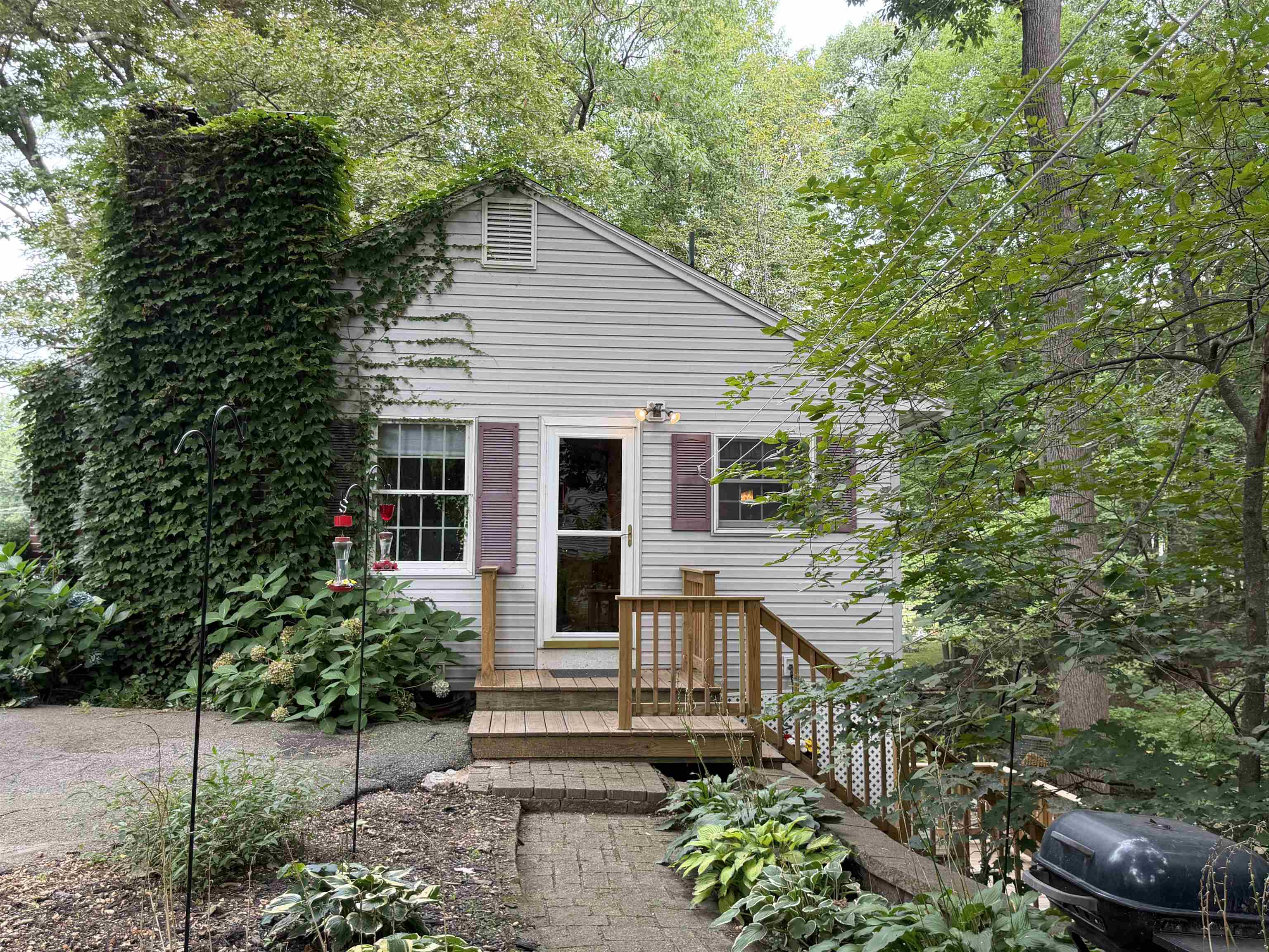 226 Amesbury Road Property Photo 2