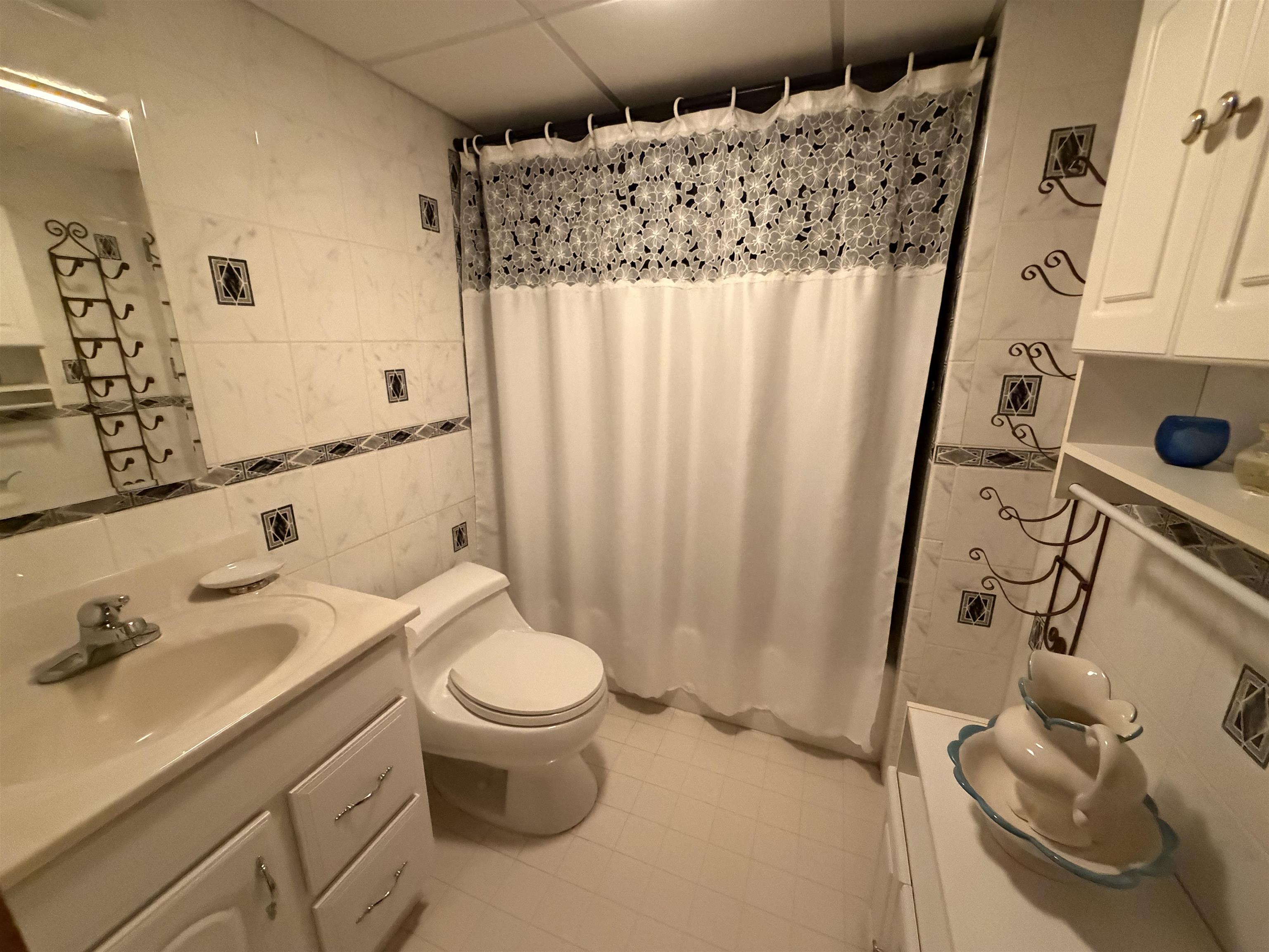 226 Amesbury Road Property Photo 14