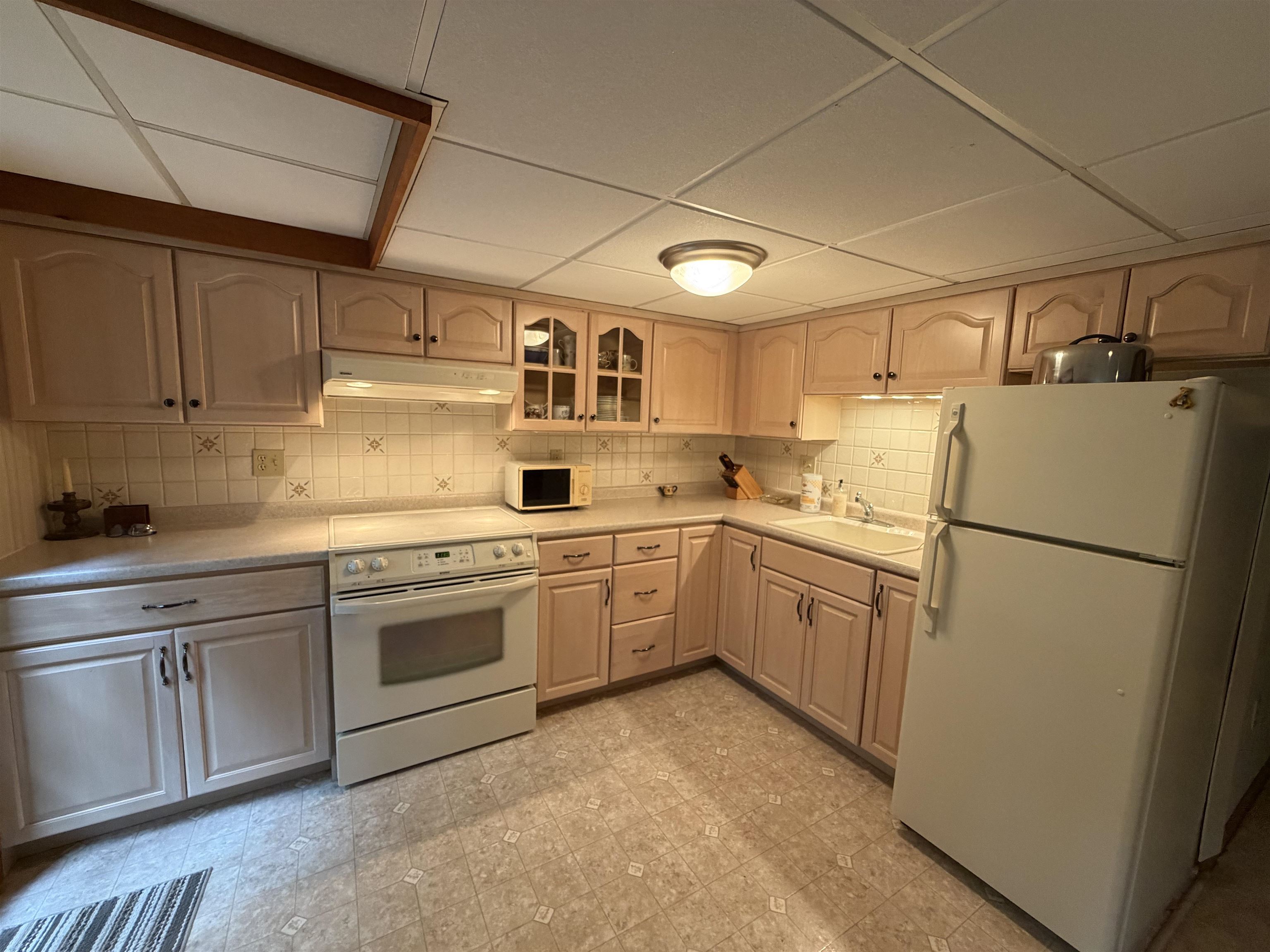226 Amesbury Road Property Photo 24