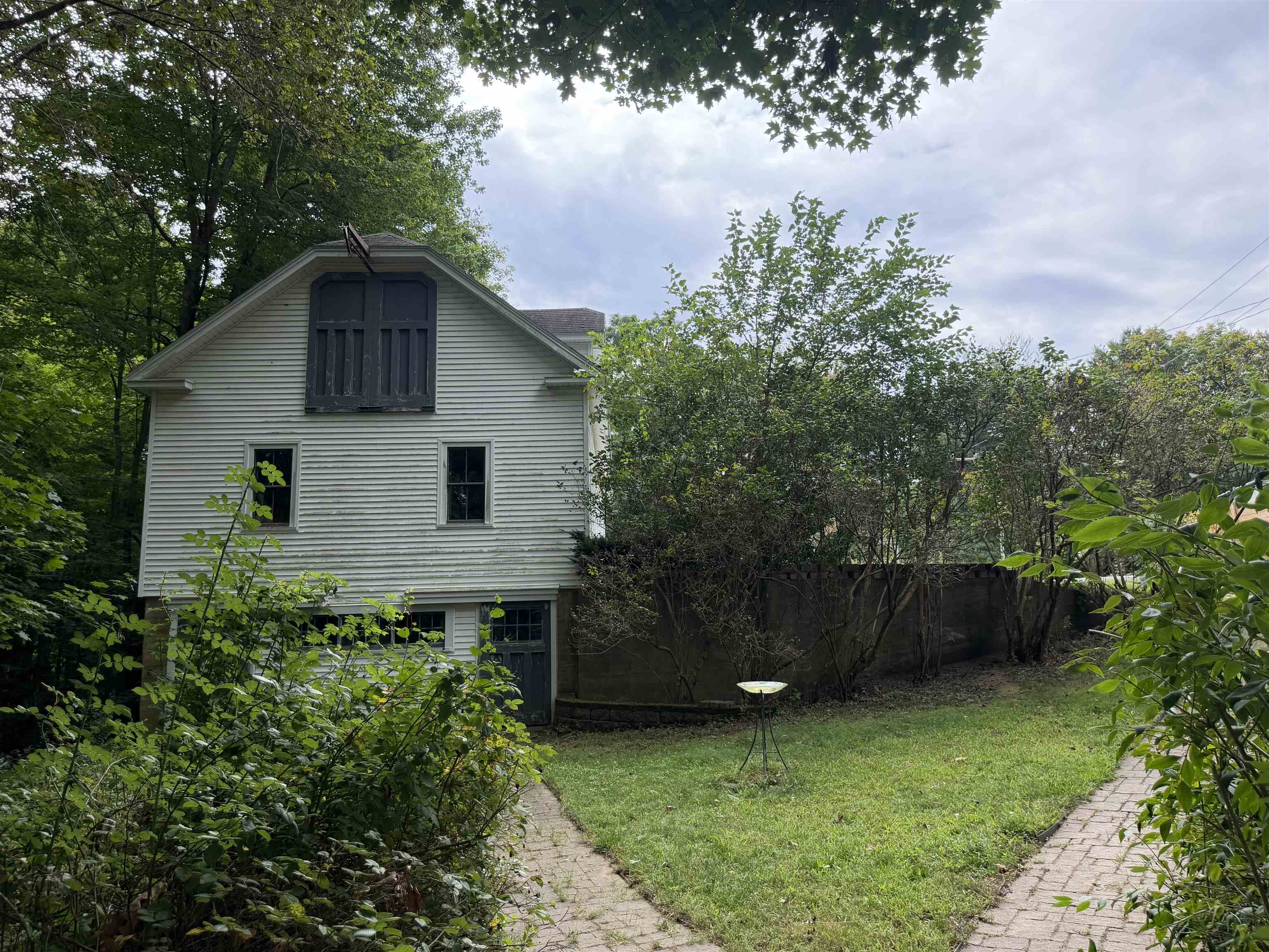226 Amesbury Road Property Photo 30