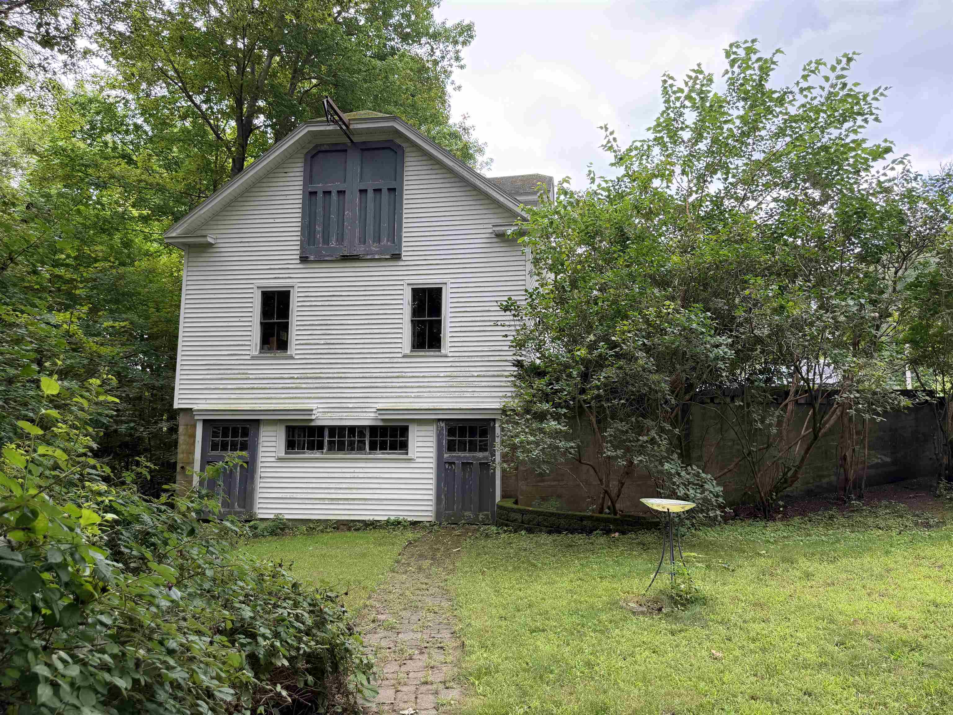 226 Amesbury Road Property Photo 49