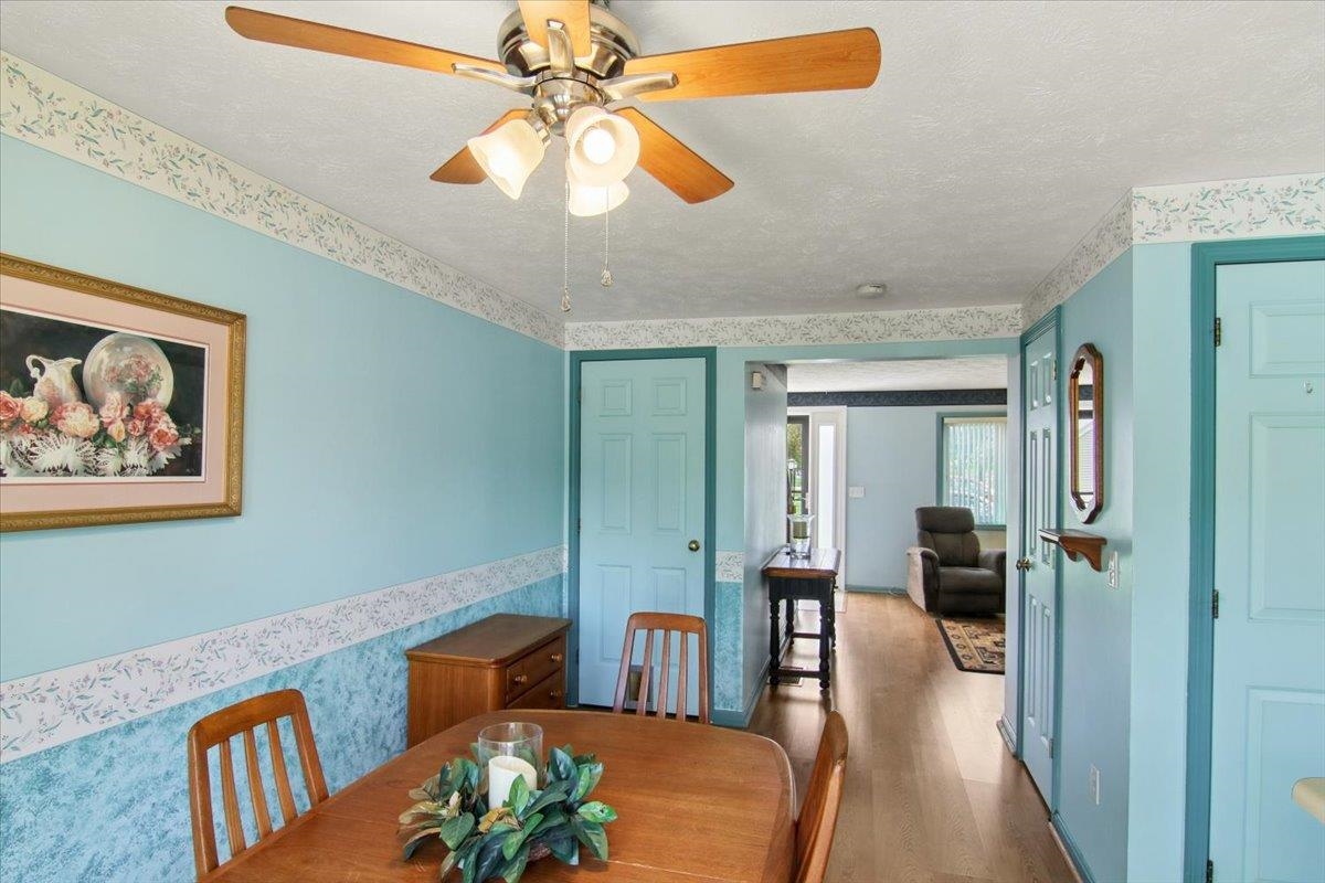 26 East Meadow Way Property Photo 9