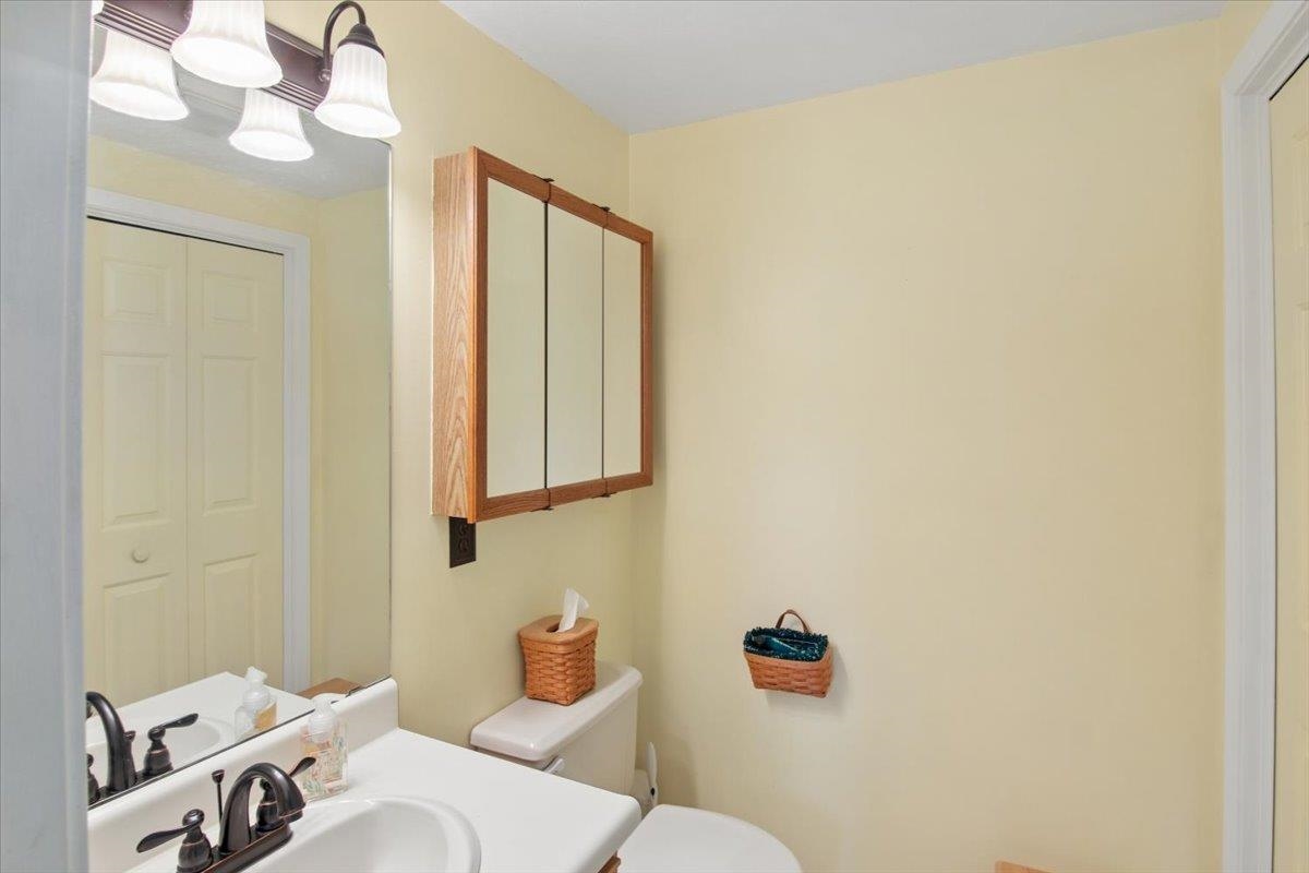 26 East Meadow Way Property Photo 10