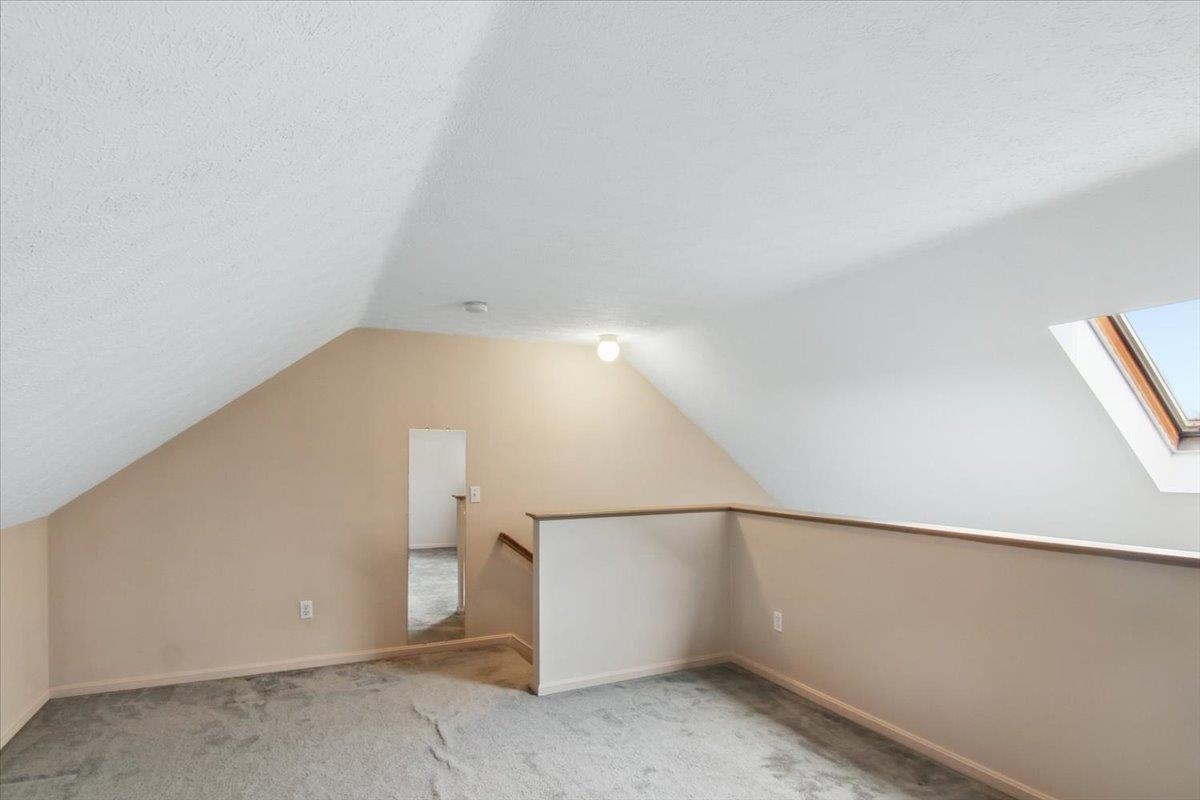 26 East Meadow Way Property Photo 14