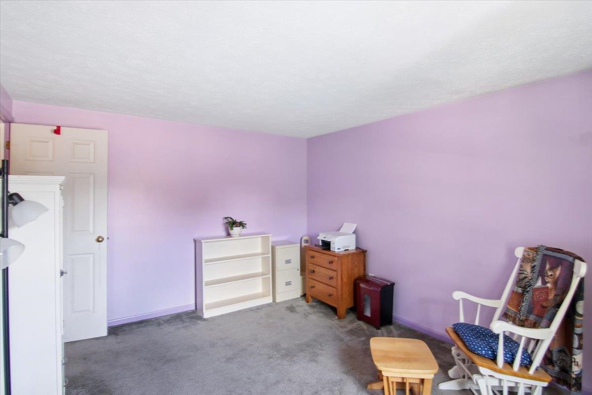 26 East Meadow Way Property Photo 16