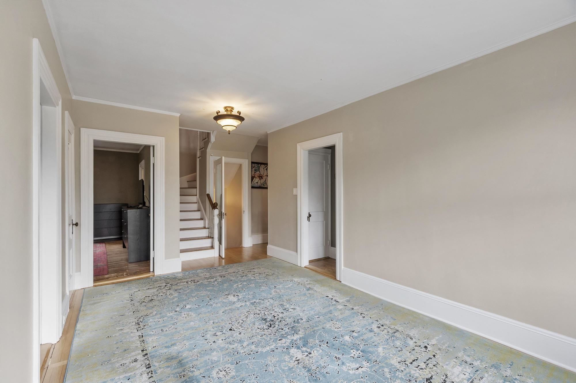199 Middle Road Property Photo 26