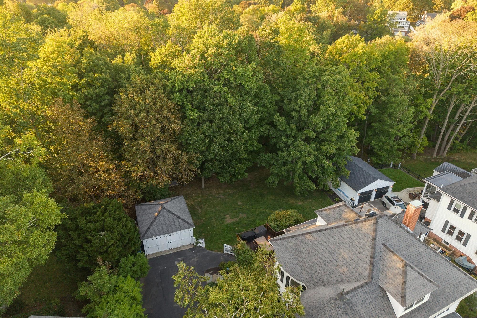 199 Middle Road Property Photo 44